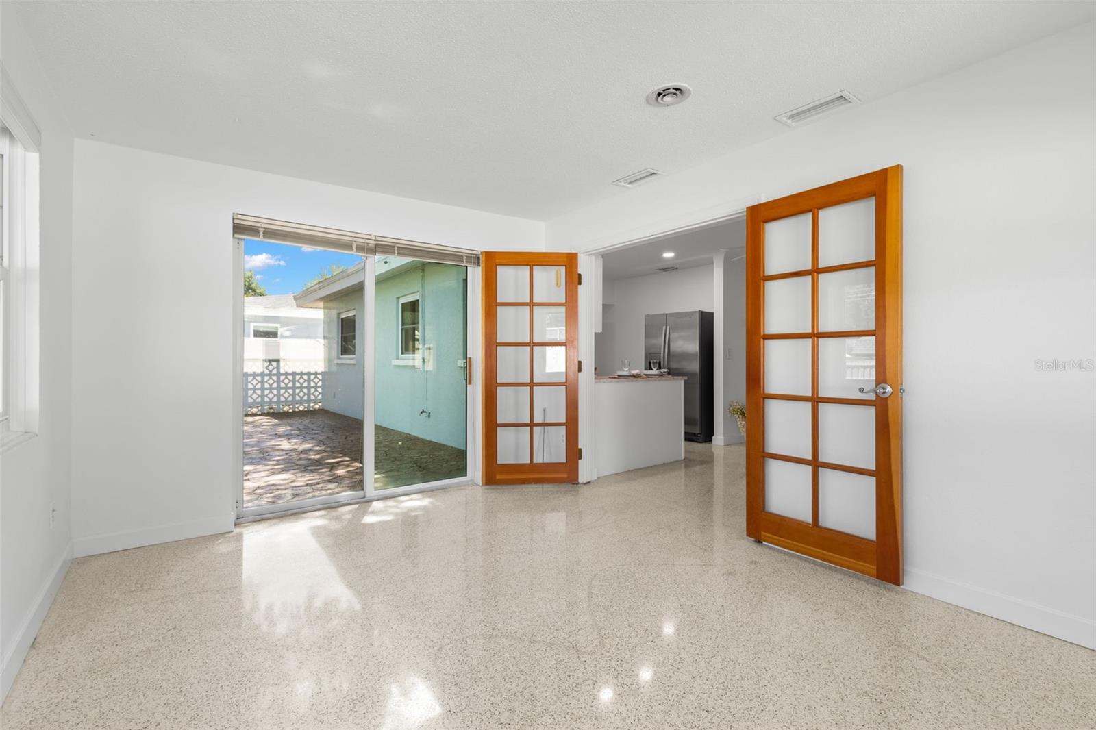 1653 S EVERGREEN AVE — photo 18