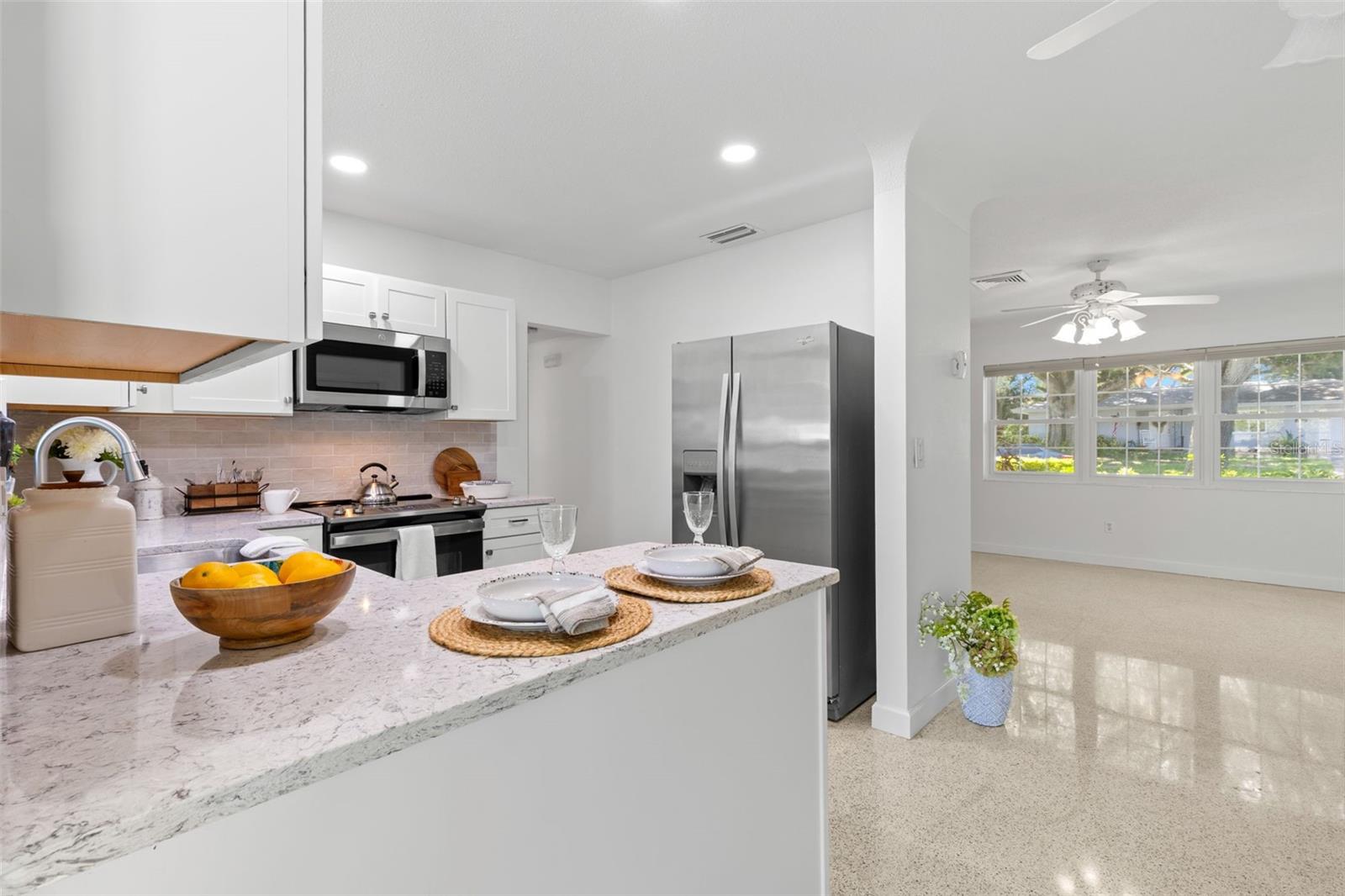 1653 S EVERGREEN AVE — photo 14