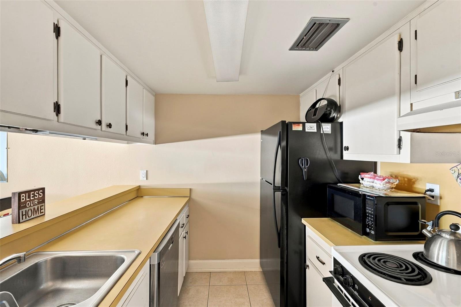 2525 W BAY DR #A22 — photo 9