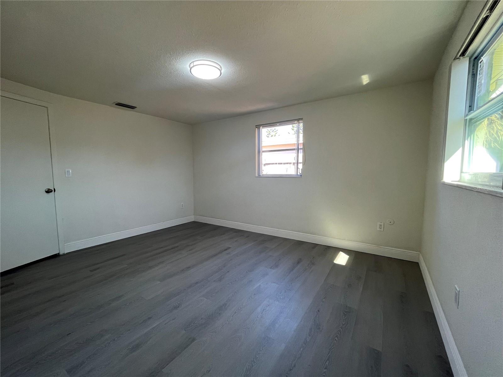 3314 COLUMBUS DR — photo 7