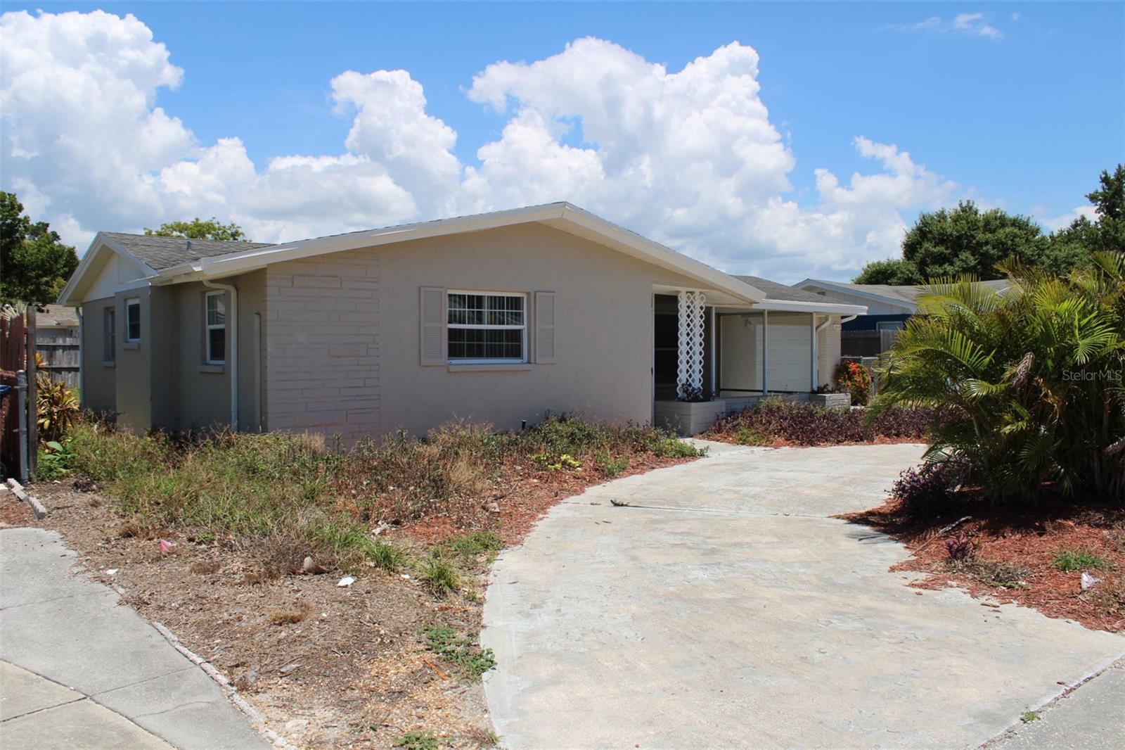3314 COLUMBUS DR — photo 2