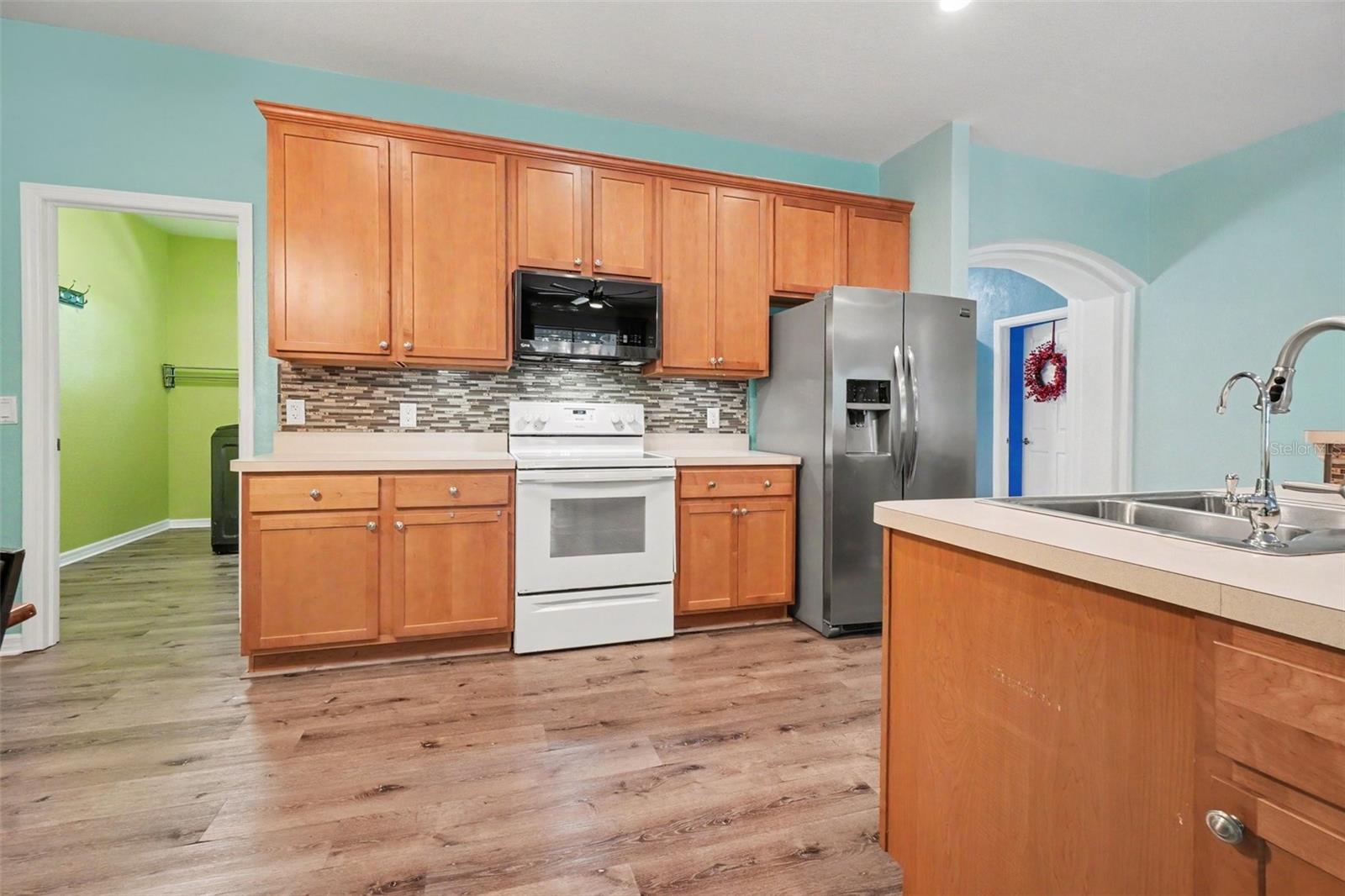 1673 MERCED ST — photo 9