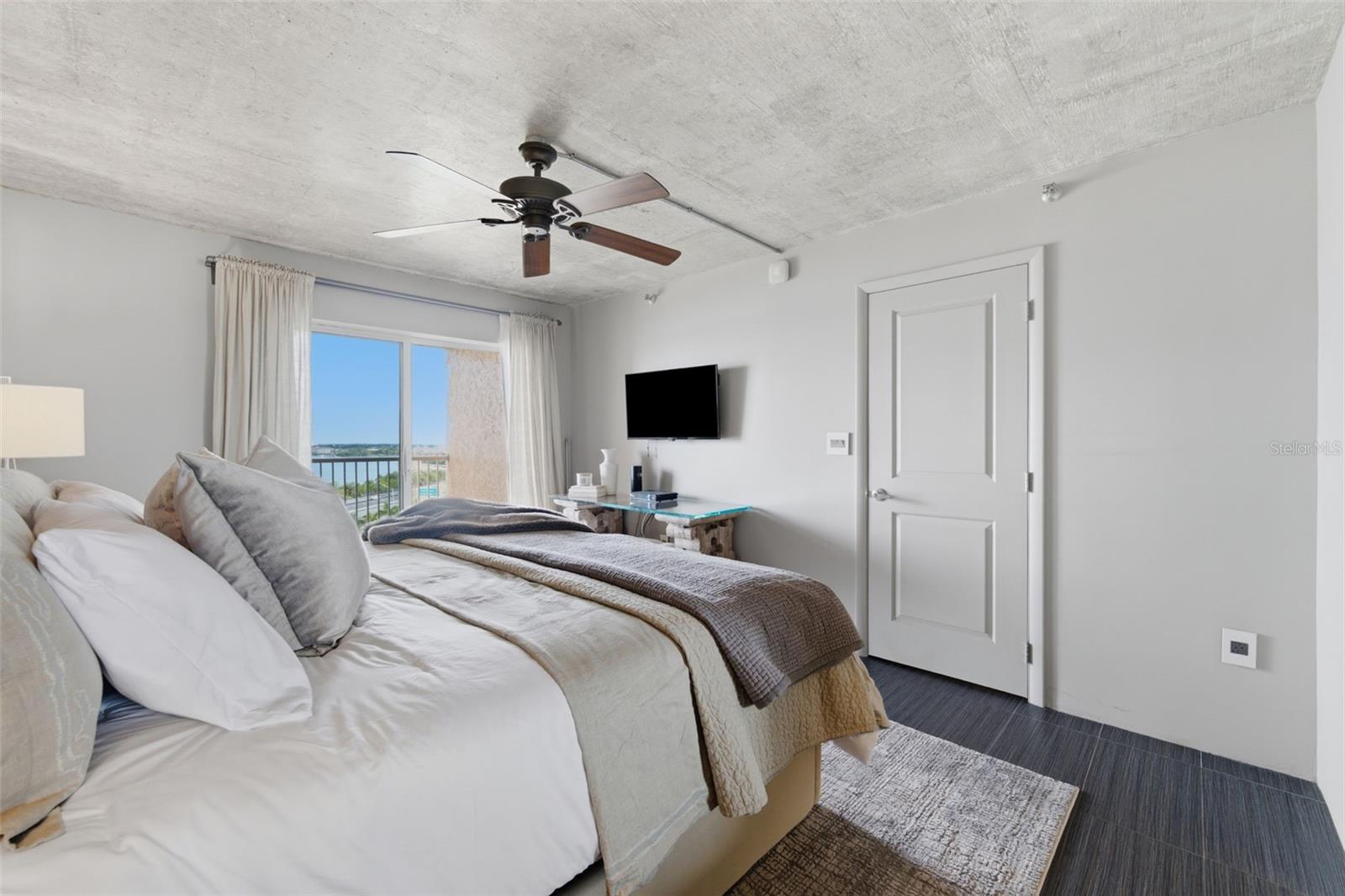 7430 SUNSHINE SKYWAY LN S #901 — photo 34