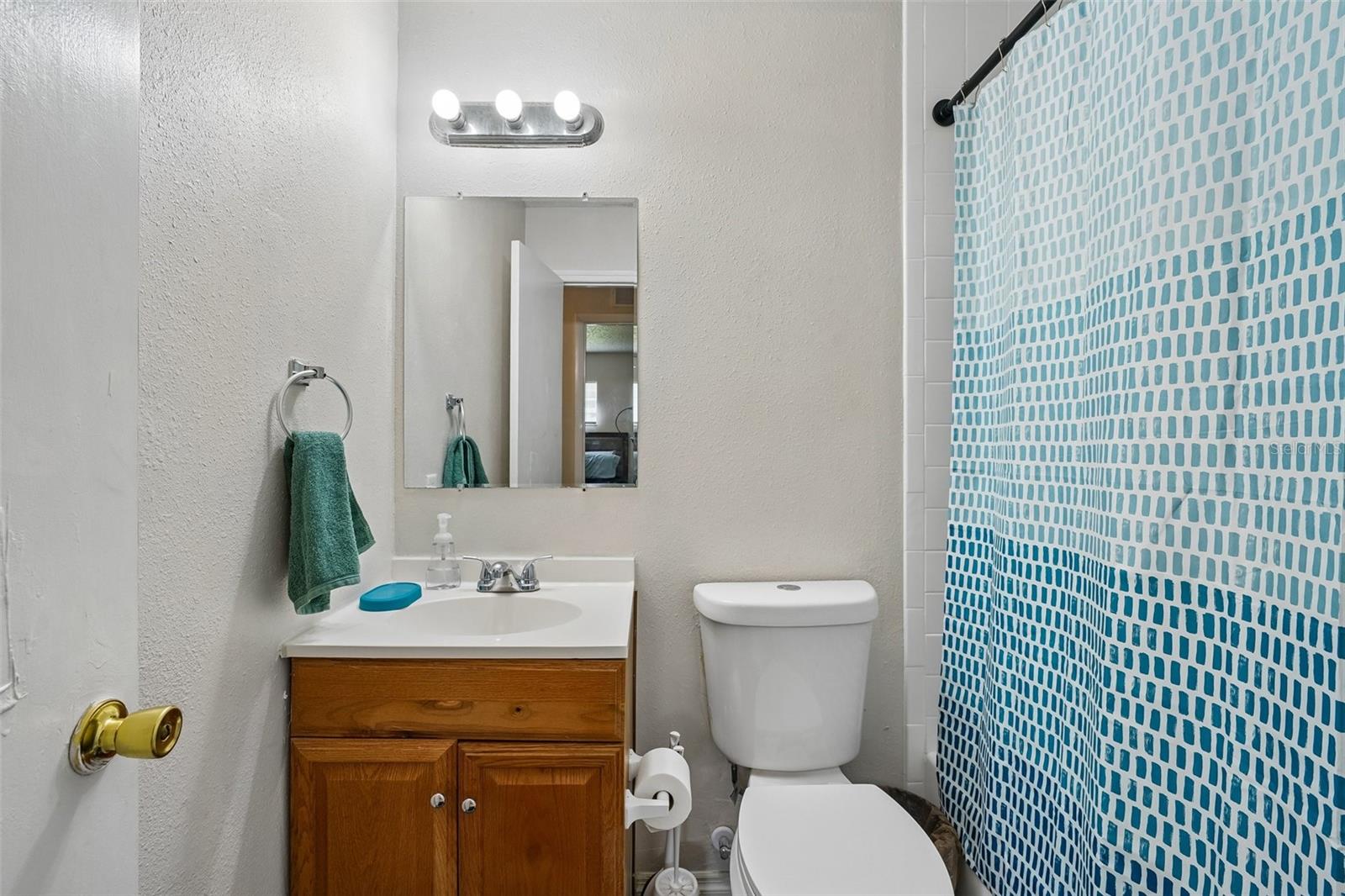 16139 VILLA DR — photo 27