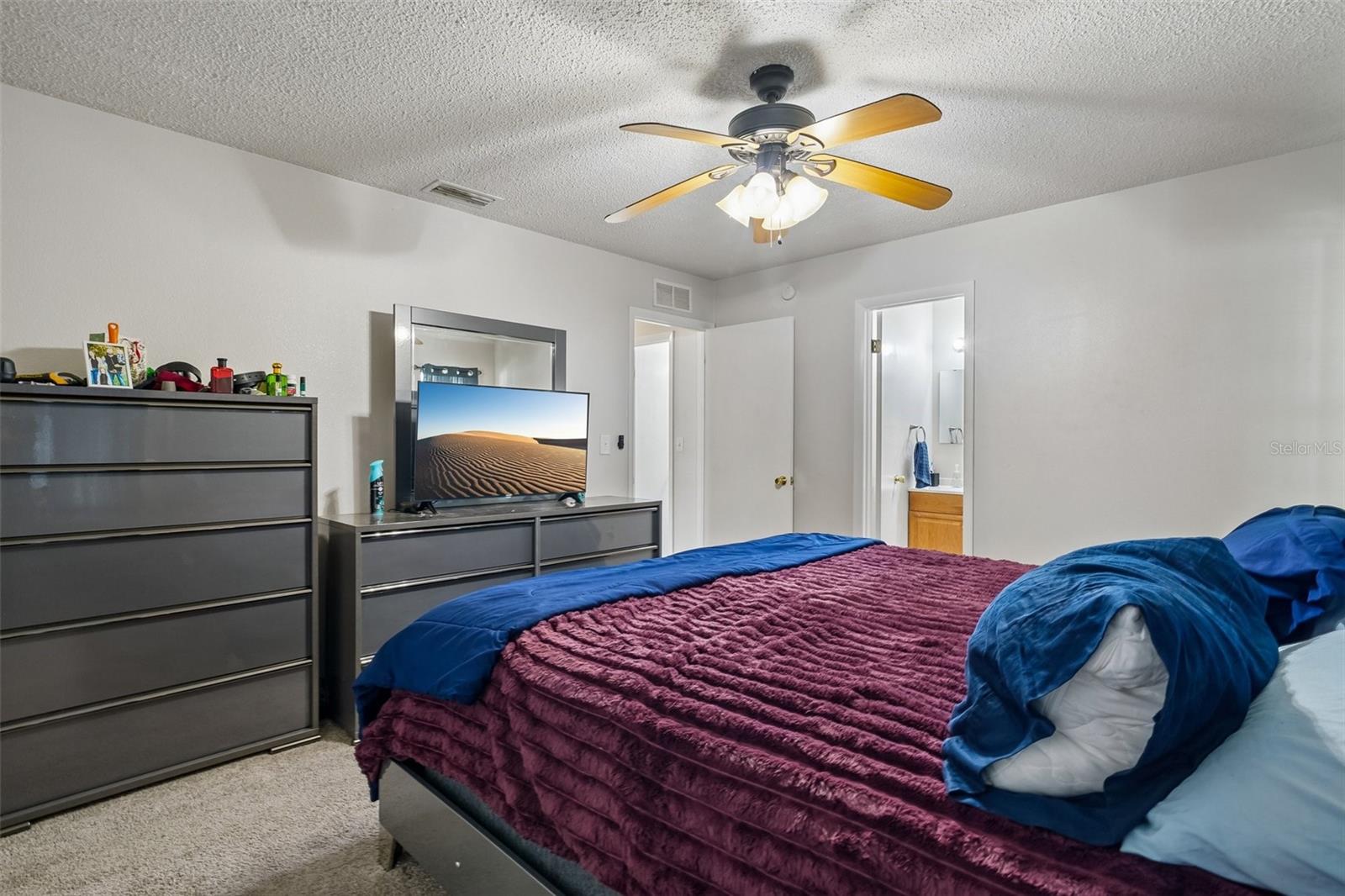 16139 VILLA DR — photo 23