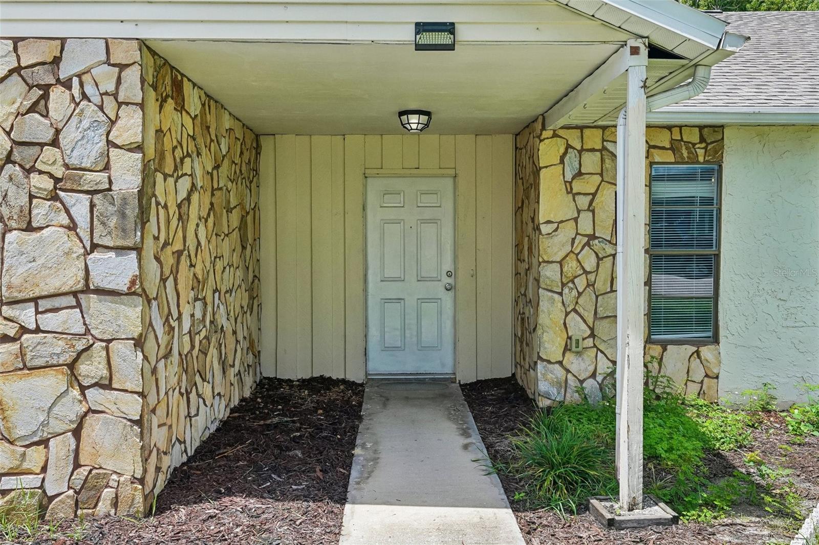 16139 VILLA DR — photo 41