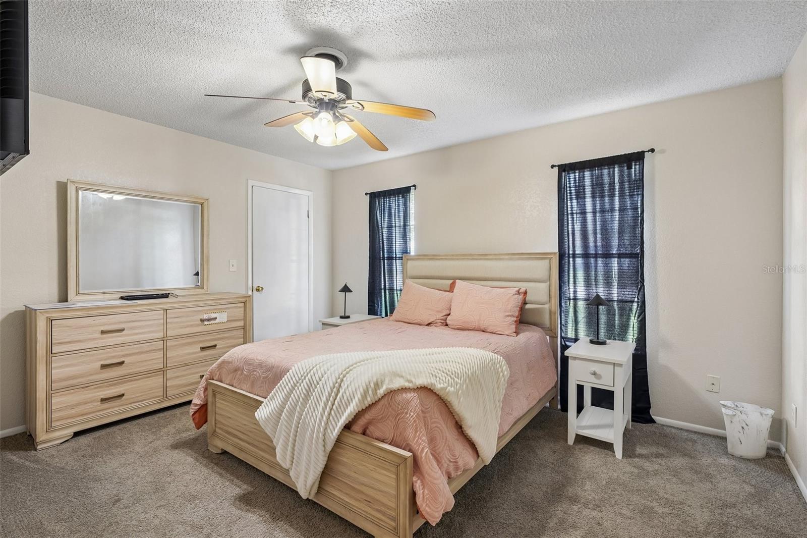 16139 VILLA DR — photo 28