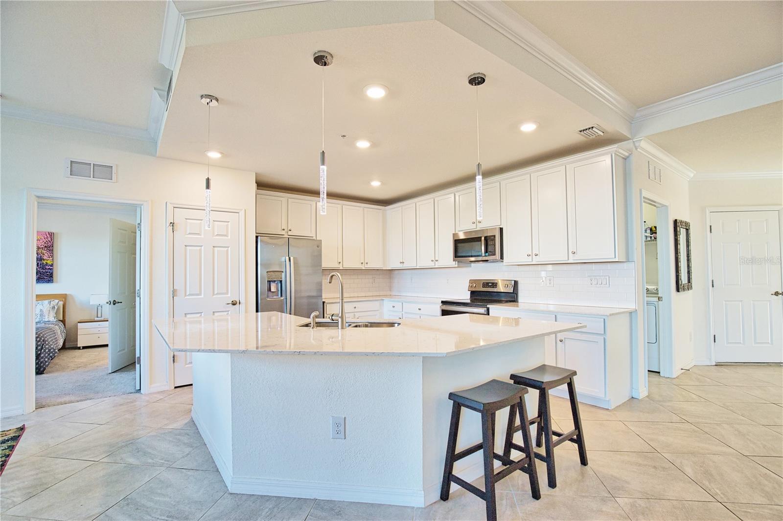 10042 CROOKED CREEK DR #102 — photo 5