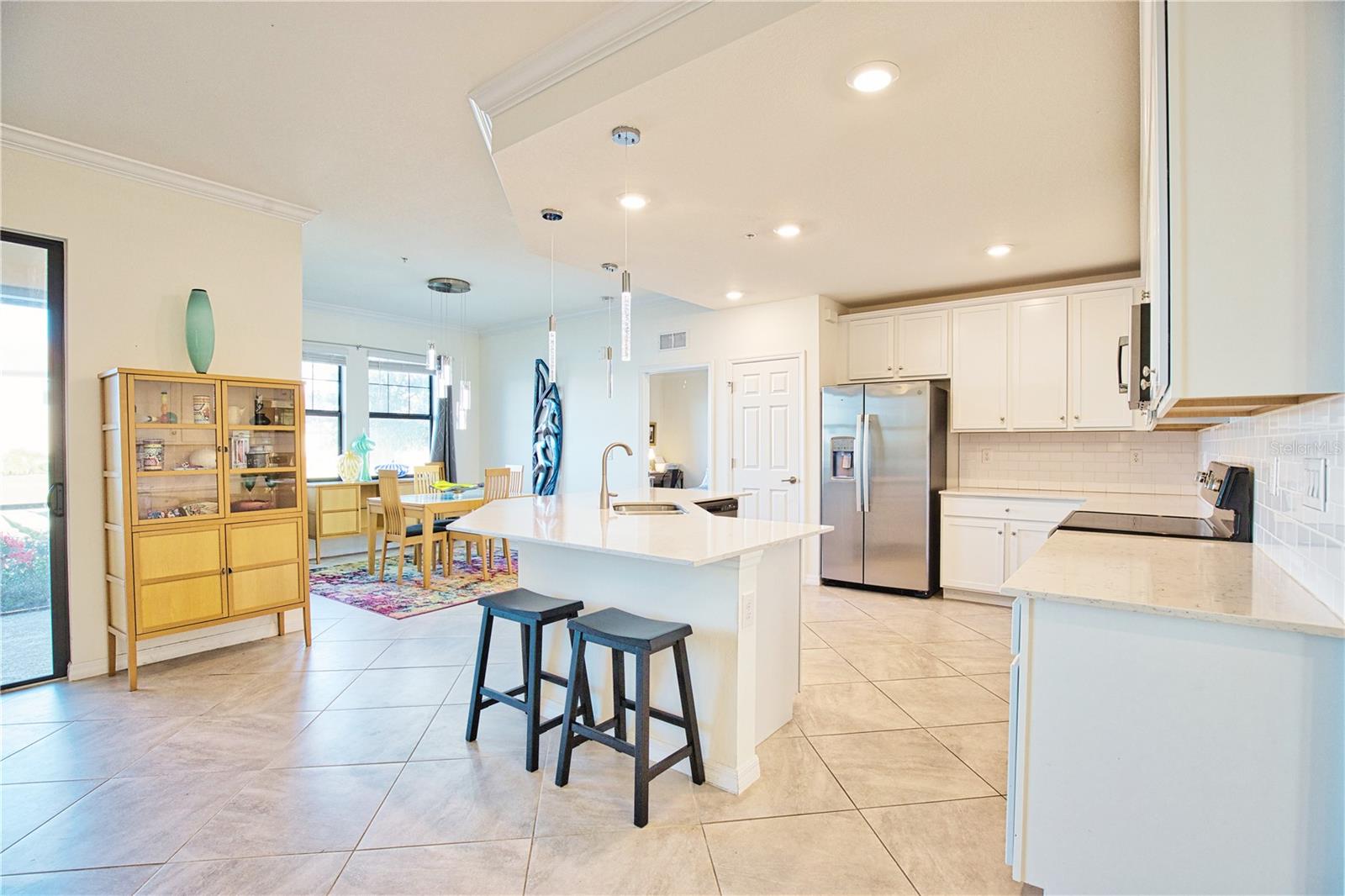 10042 CROOKED CREEK DR #102 — photo 4