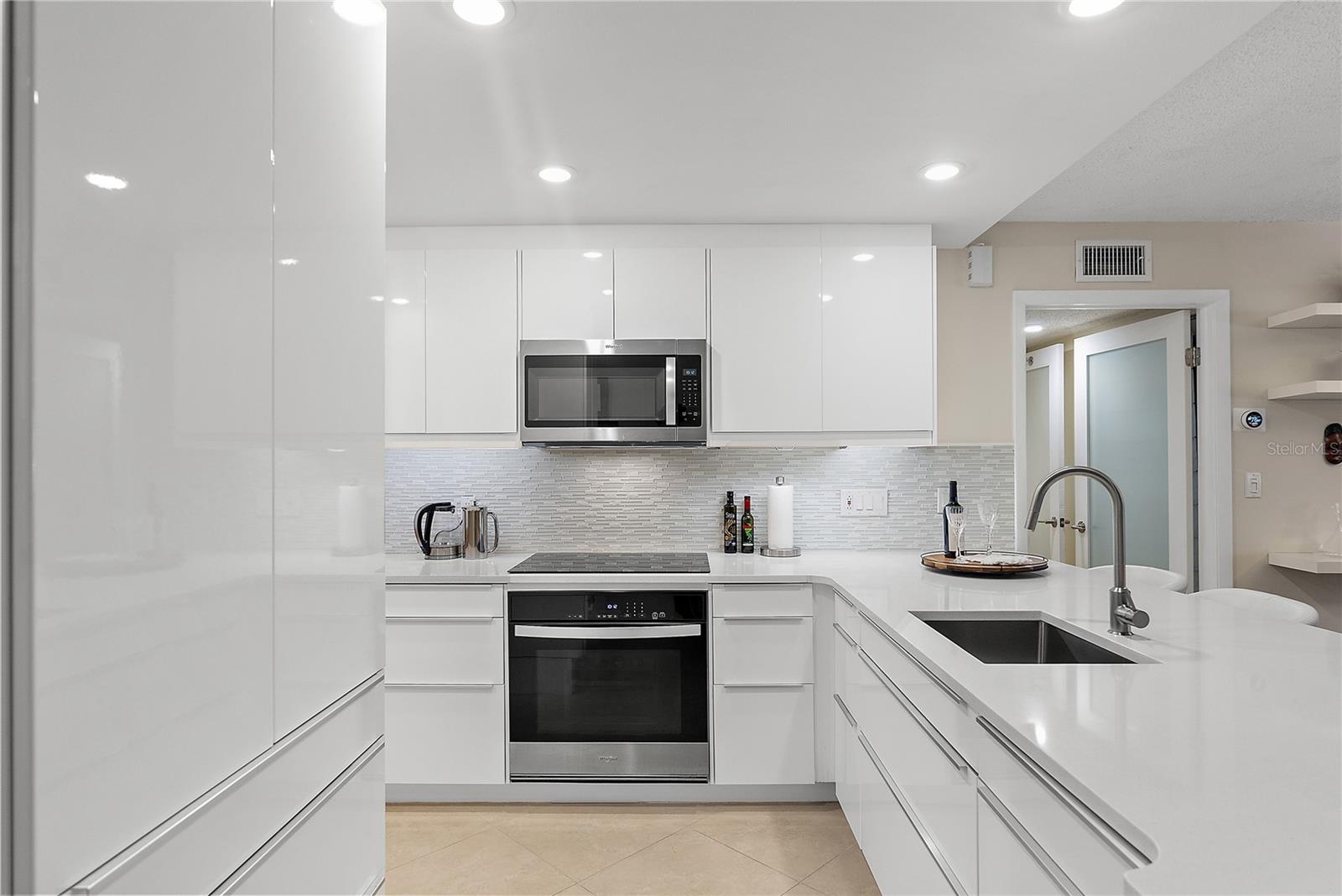 4780 BRITTANY DR S #11 — photo 4