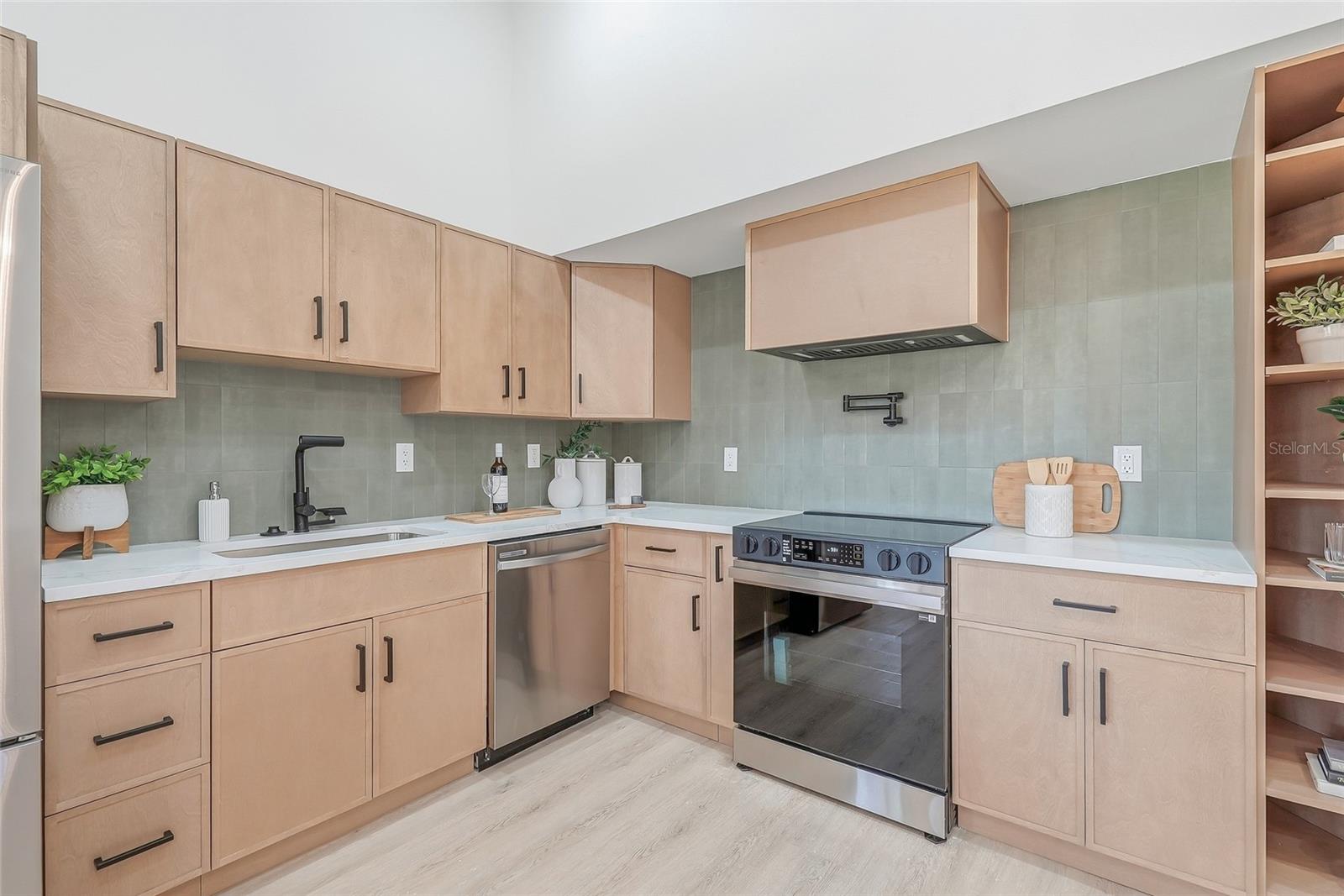 8003 12TH AVE NW — photo 17