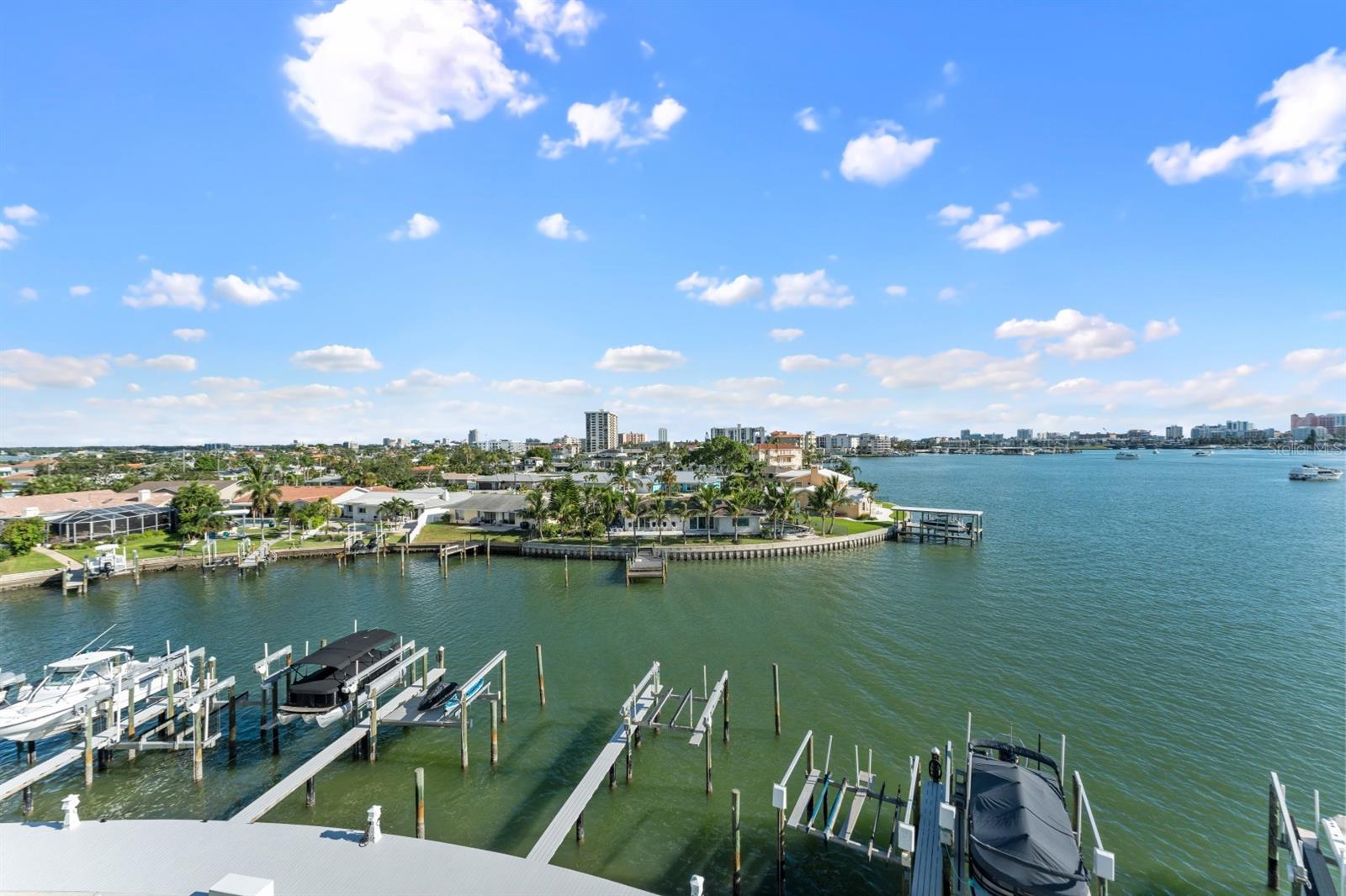610 ISLAND WAY #408 — photo 44