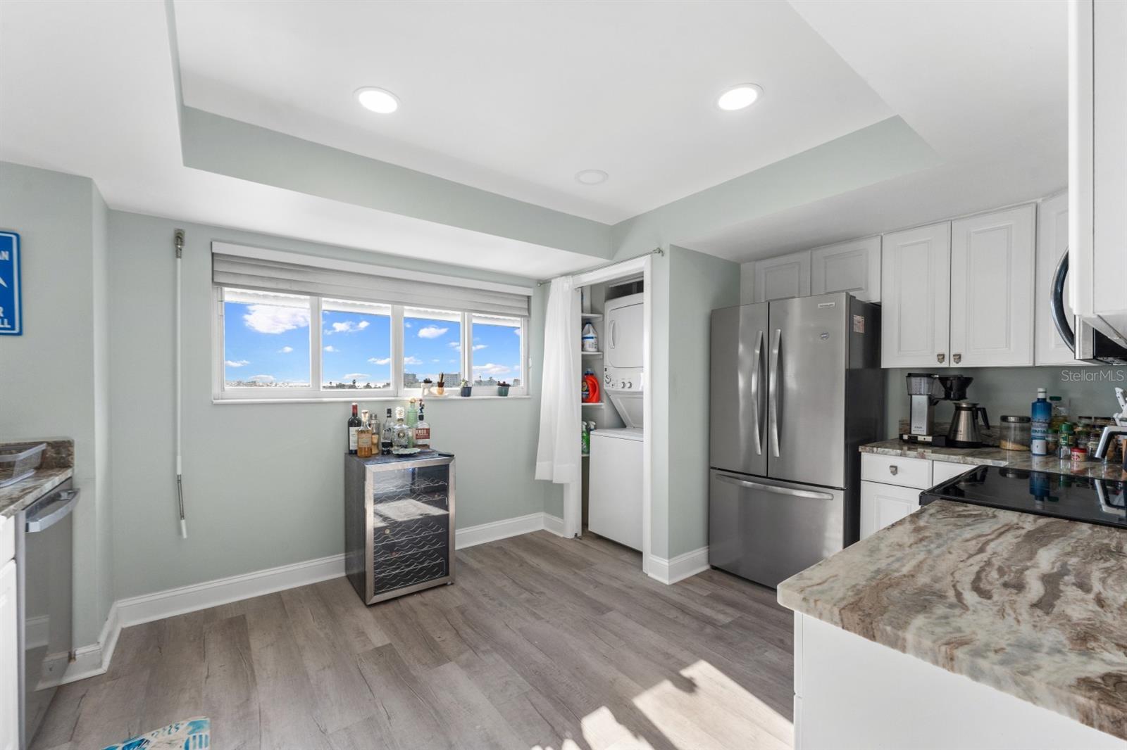 610 ISLAND WAY #408 — photo 11