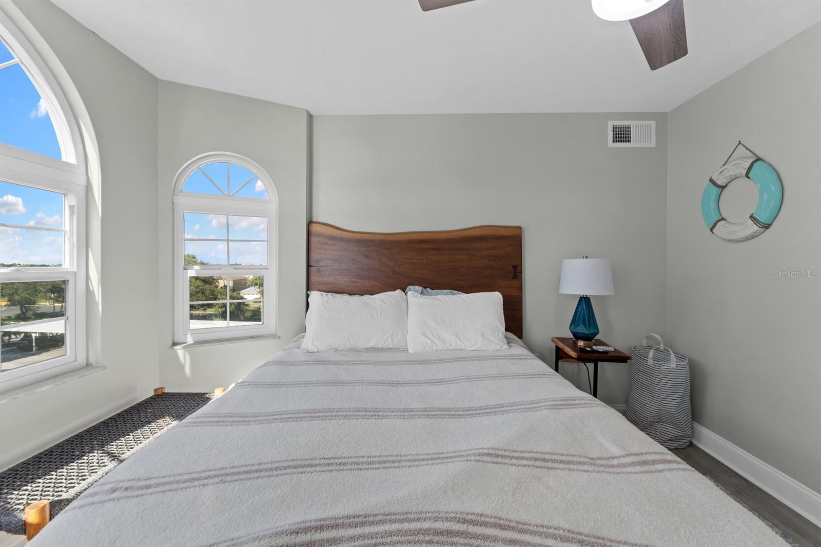610 ISLAND WAY #408 — photo 32