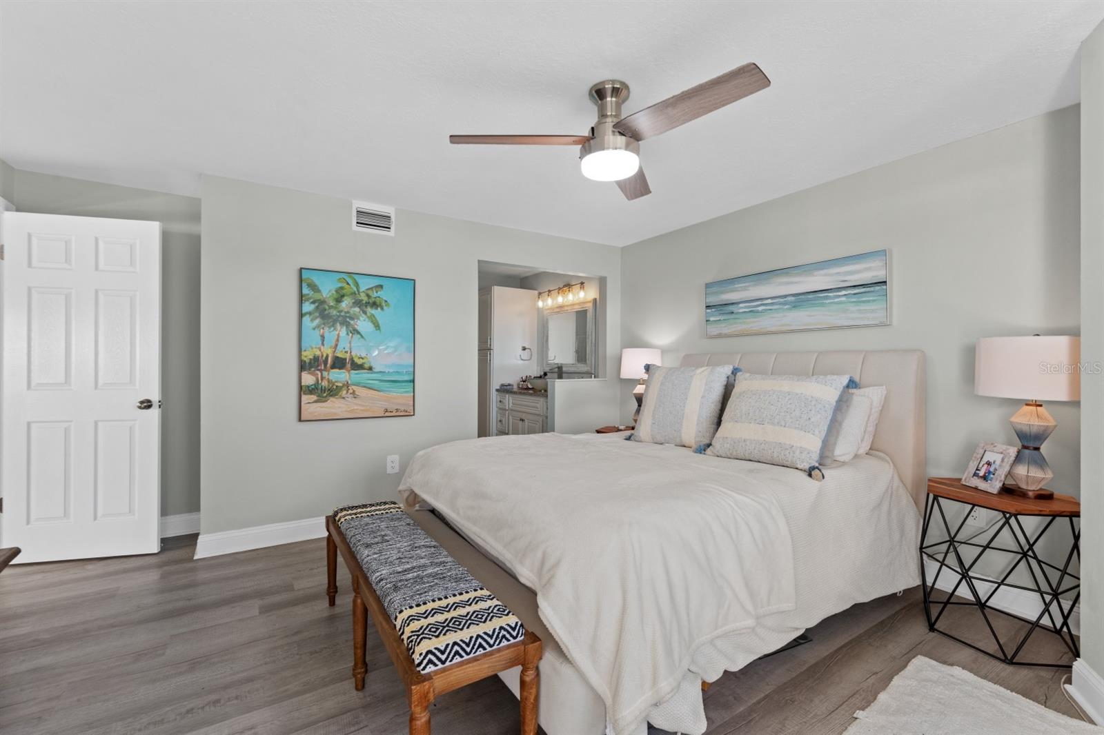 610 ISLAND WAY #408 — photo 23