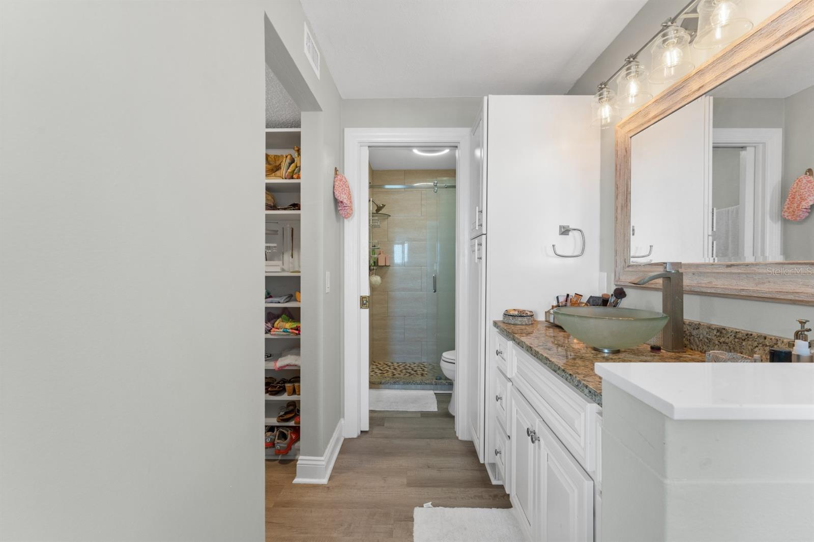 610 ISLAND WAY #408 — photo 27