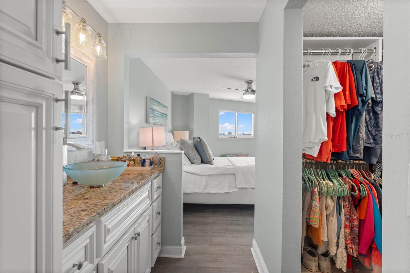 610 ISLAND WAY #408 — photo 26