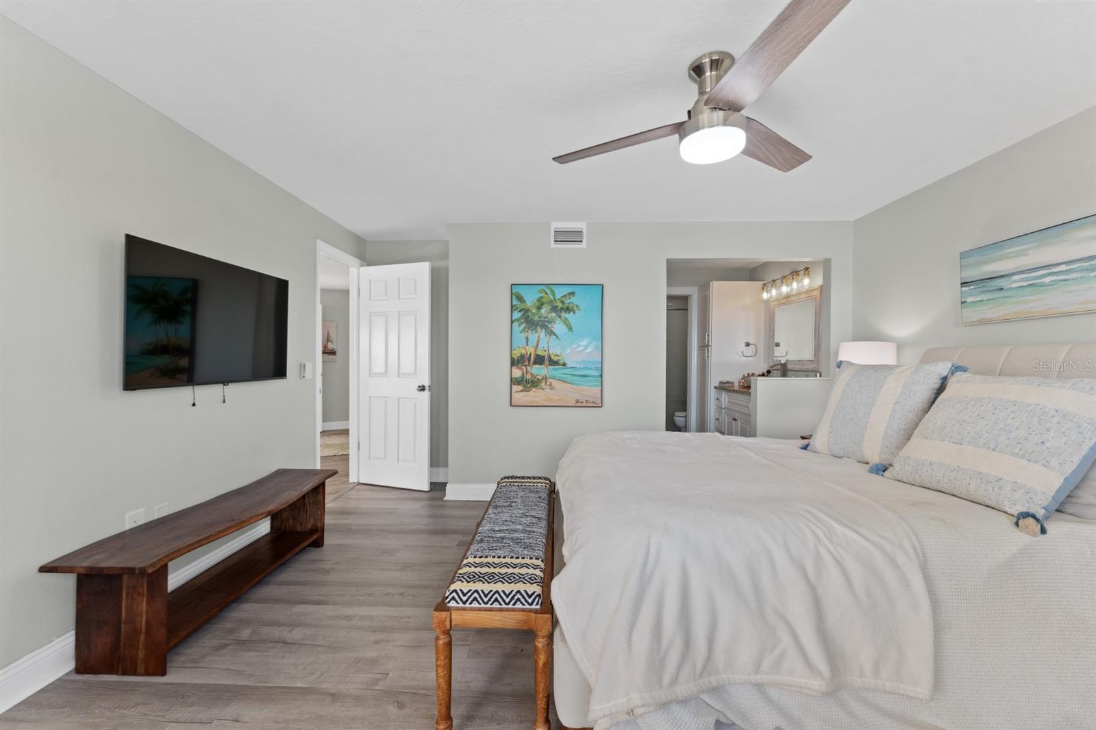 610 ISLAND WAY #408 — photo 20