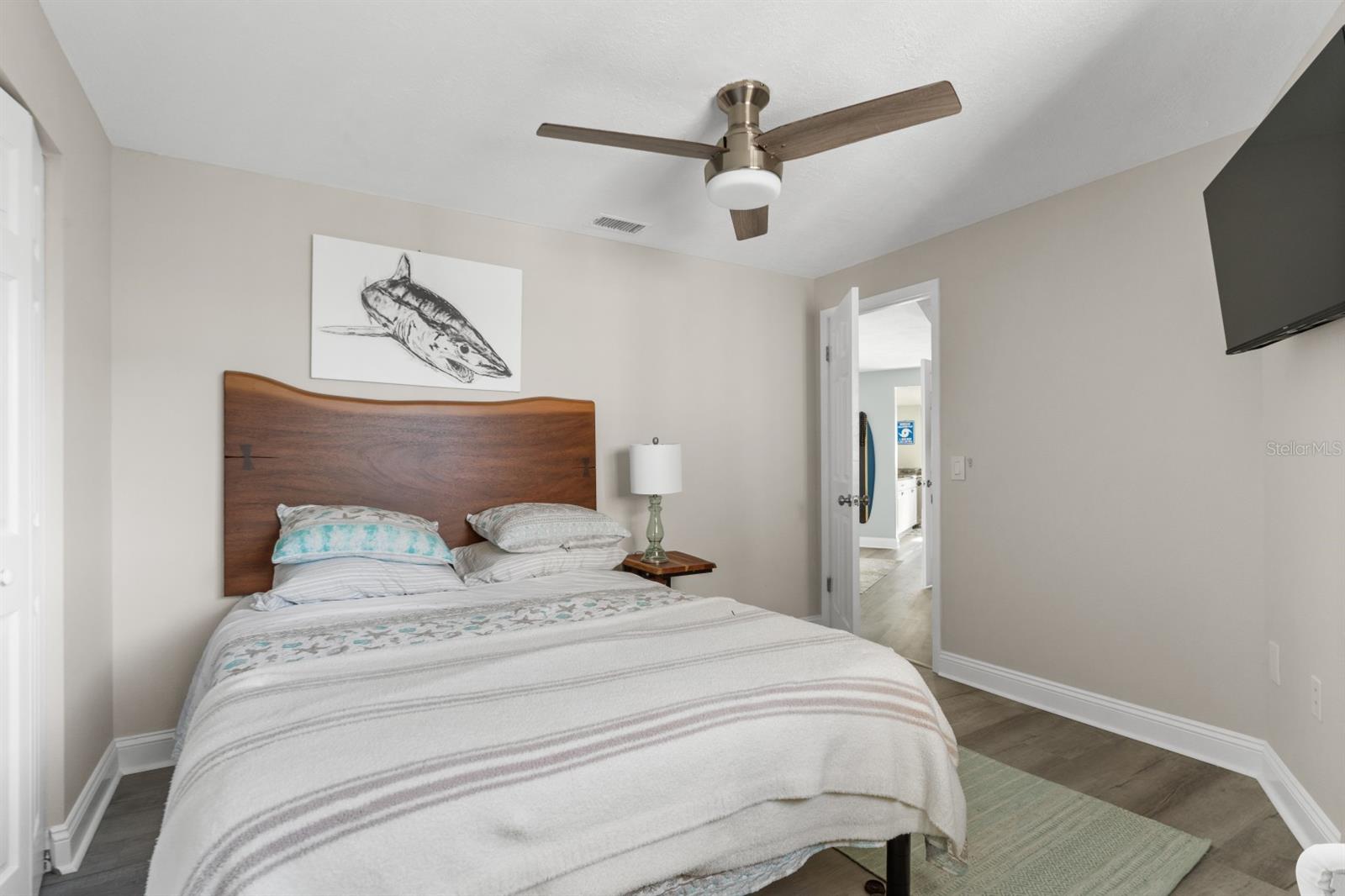 610 ISLAND WAY #408 — photo 31
