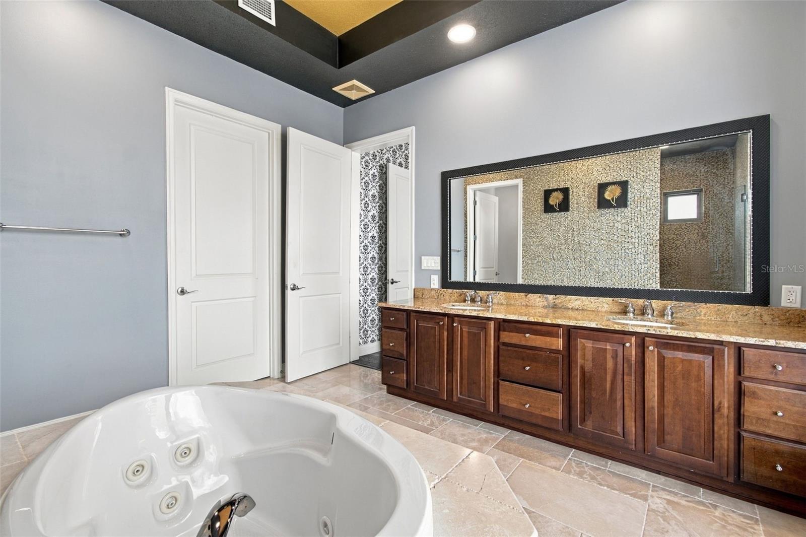 1209 E CUMBERLAND AVE #2901 — photo 42
