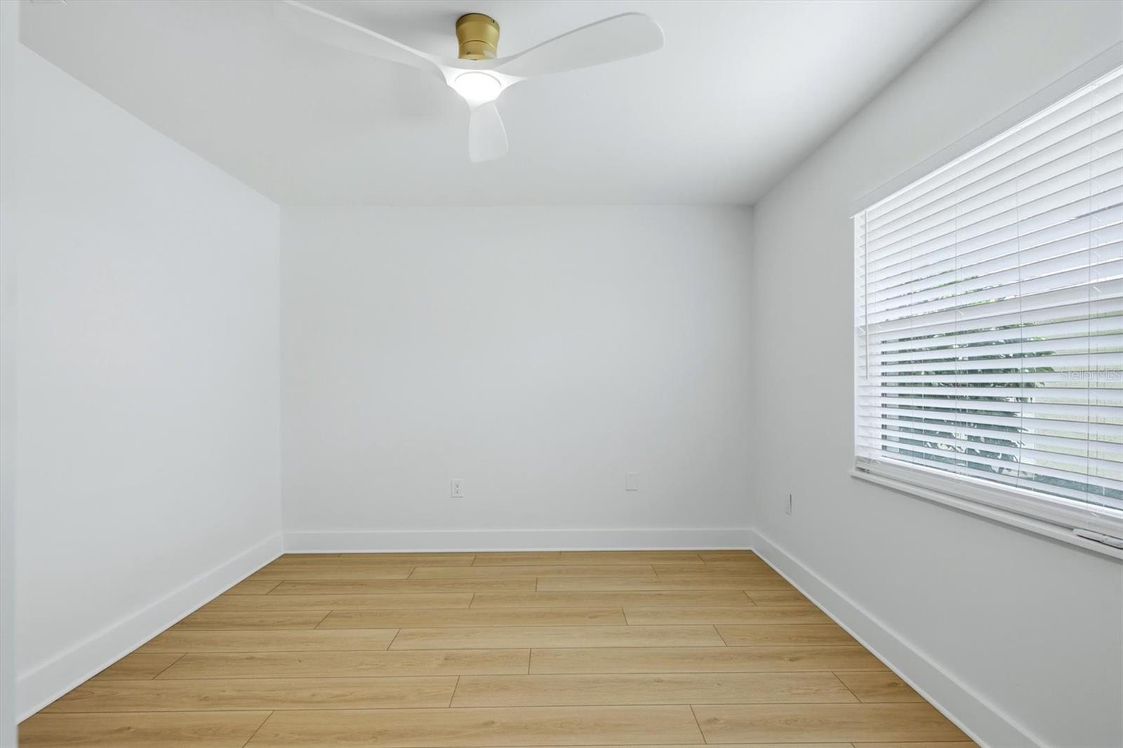 4865 GREYWOOD LN — photo 30