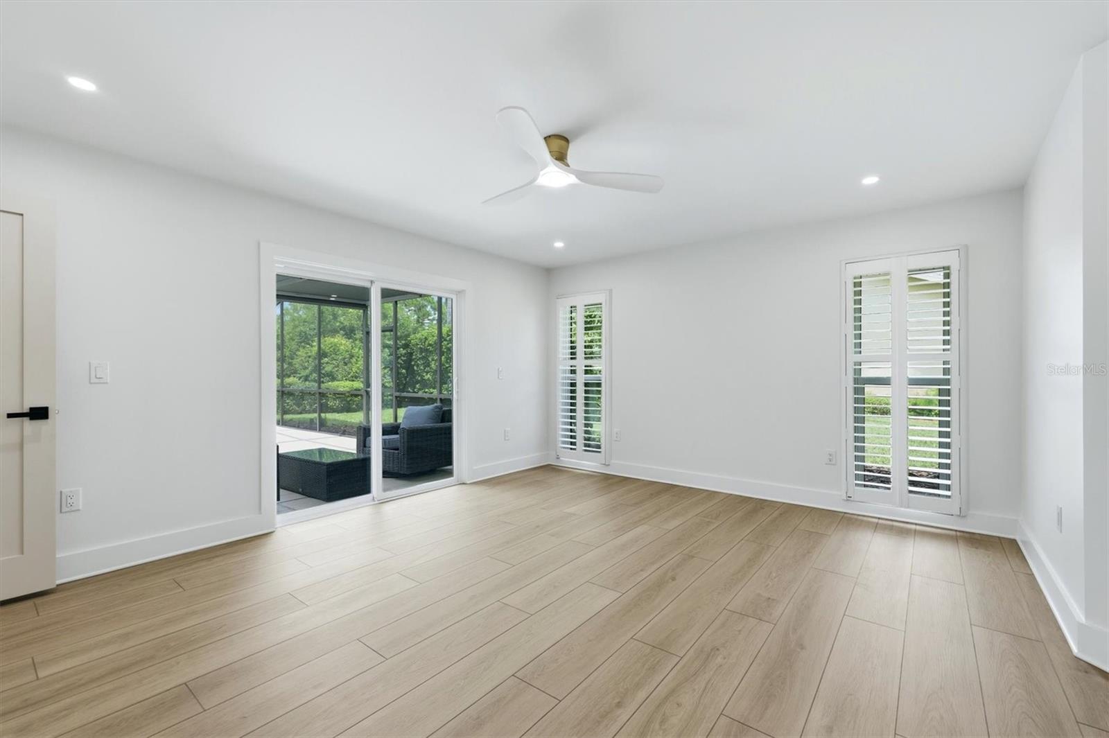 4865 GREYWOOD LN — photo 24