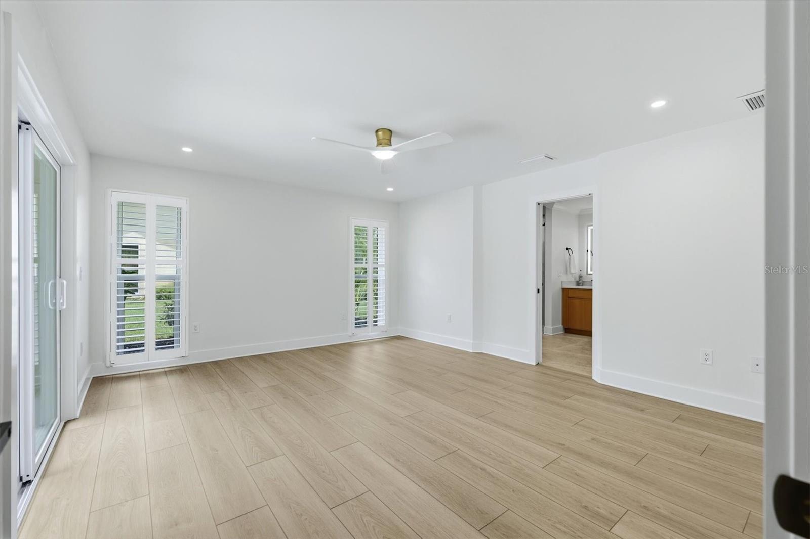 4865 GREYWOOD LN — photo 23