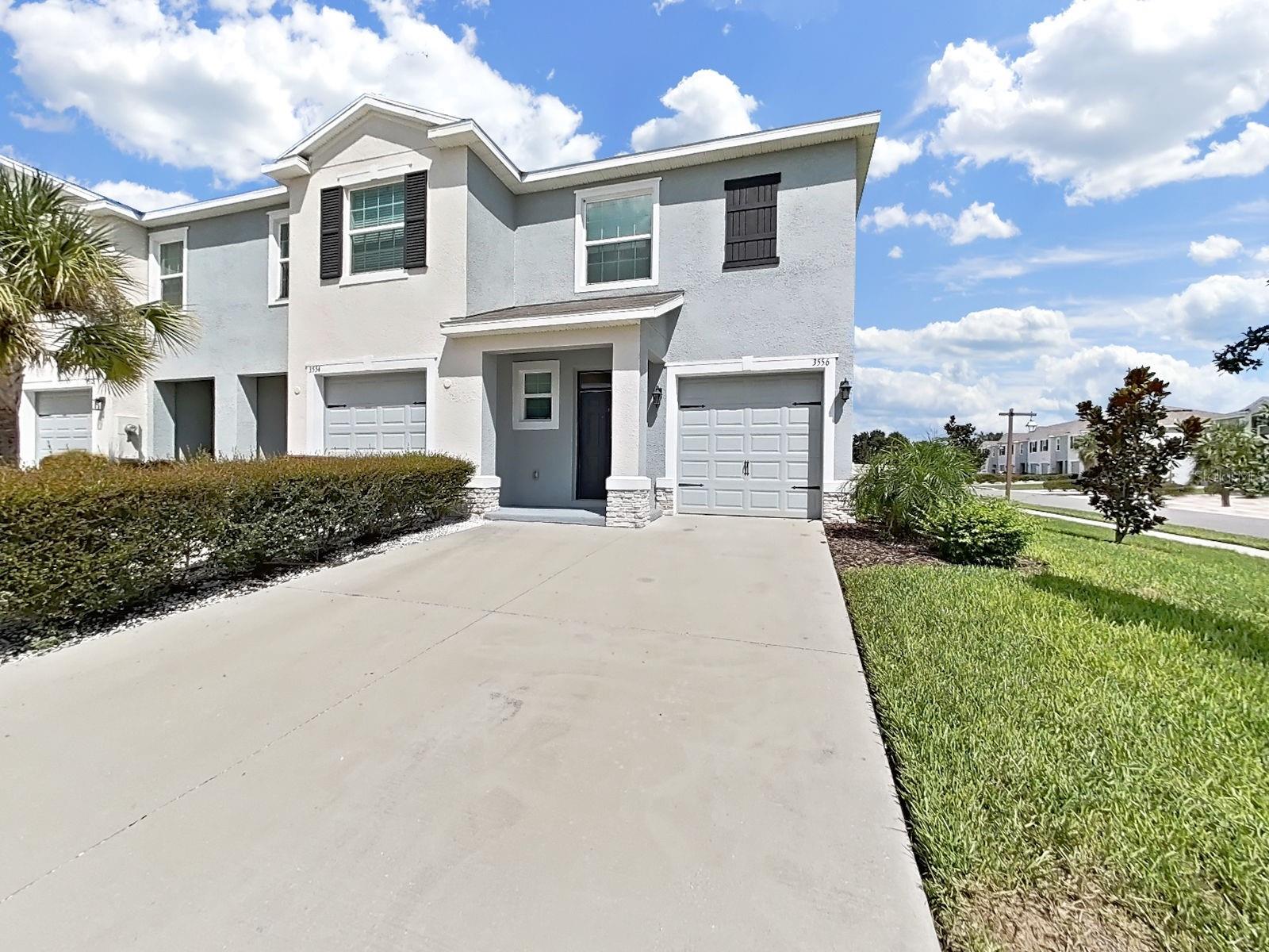 3556 WHITE DANDELION CT — photo 2