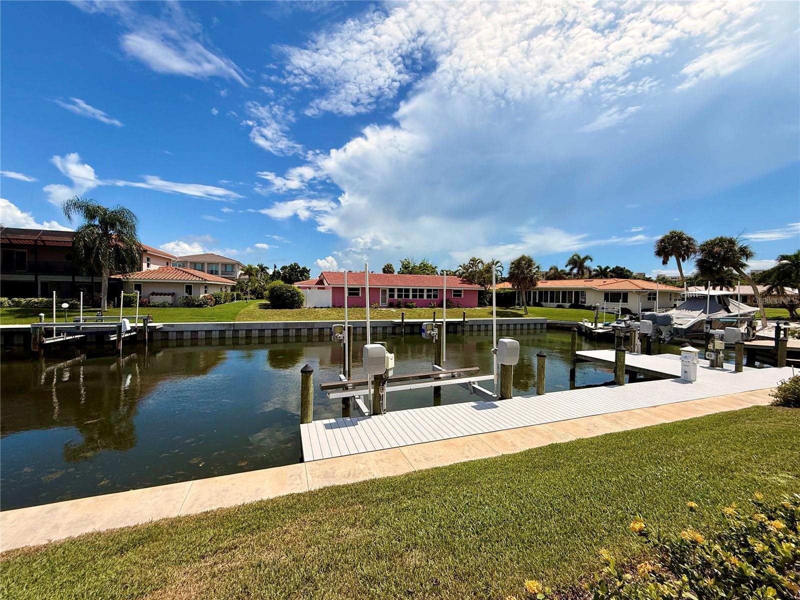 510 GOLF LINKS LN — photo 85