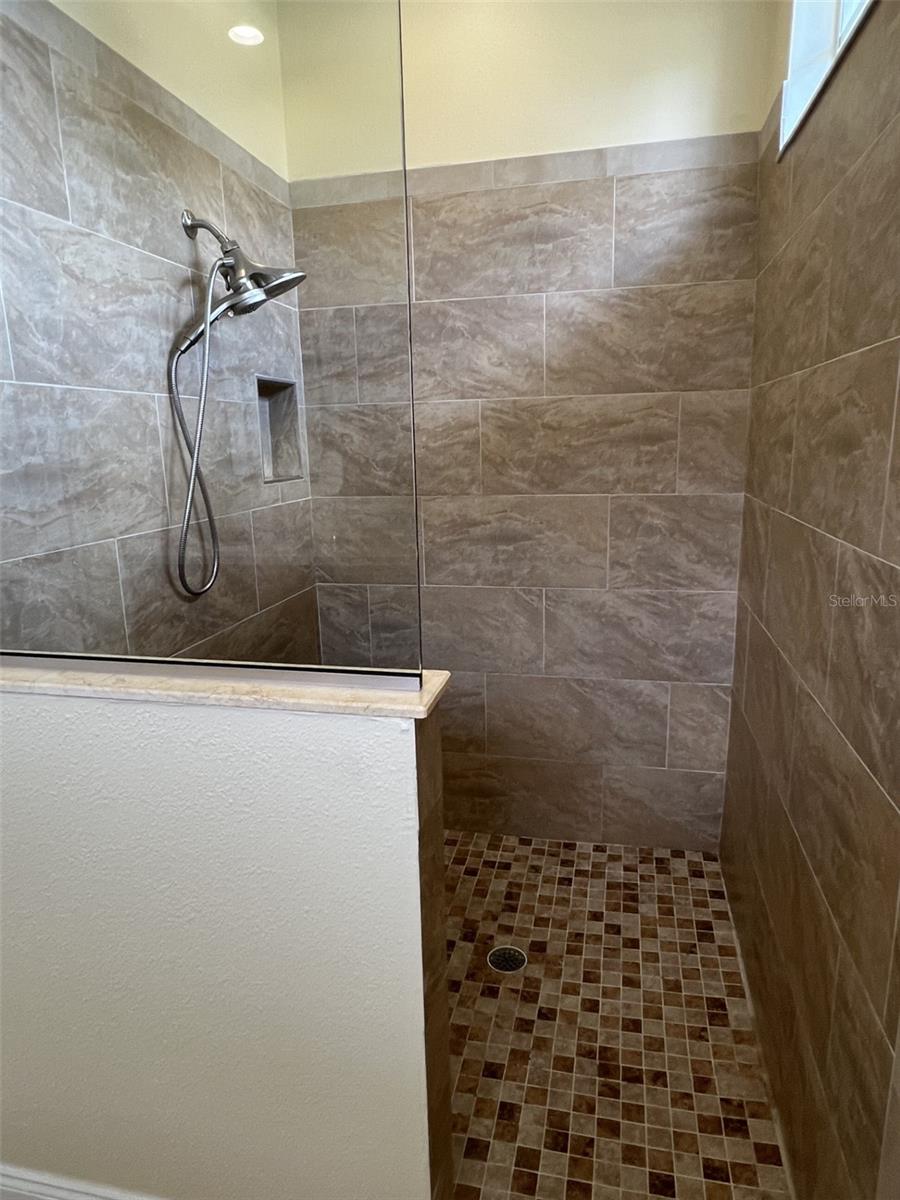 12105 BEEFLOWER DR — photo 19