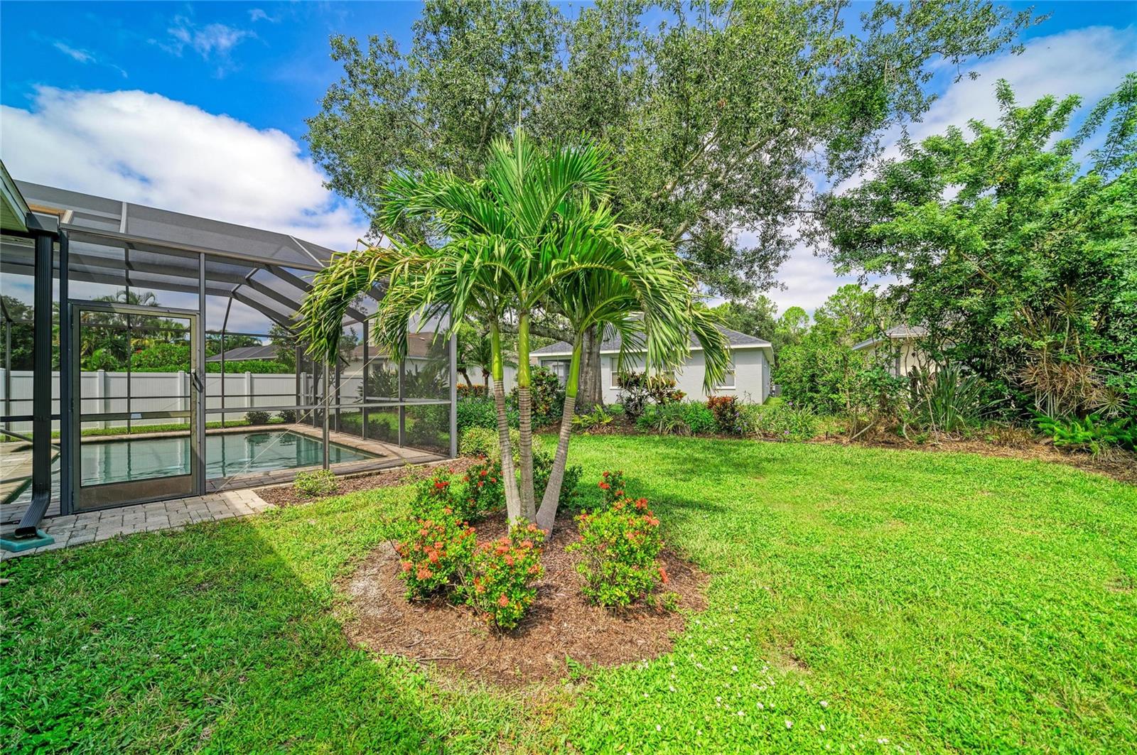 12105 BEEFLOWER DR — photo 35