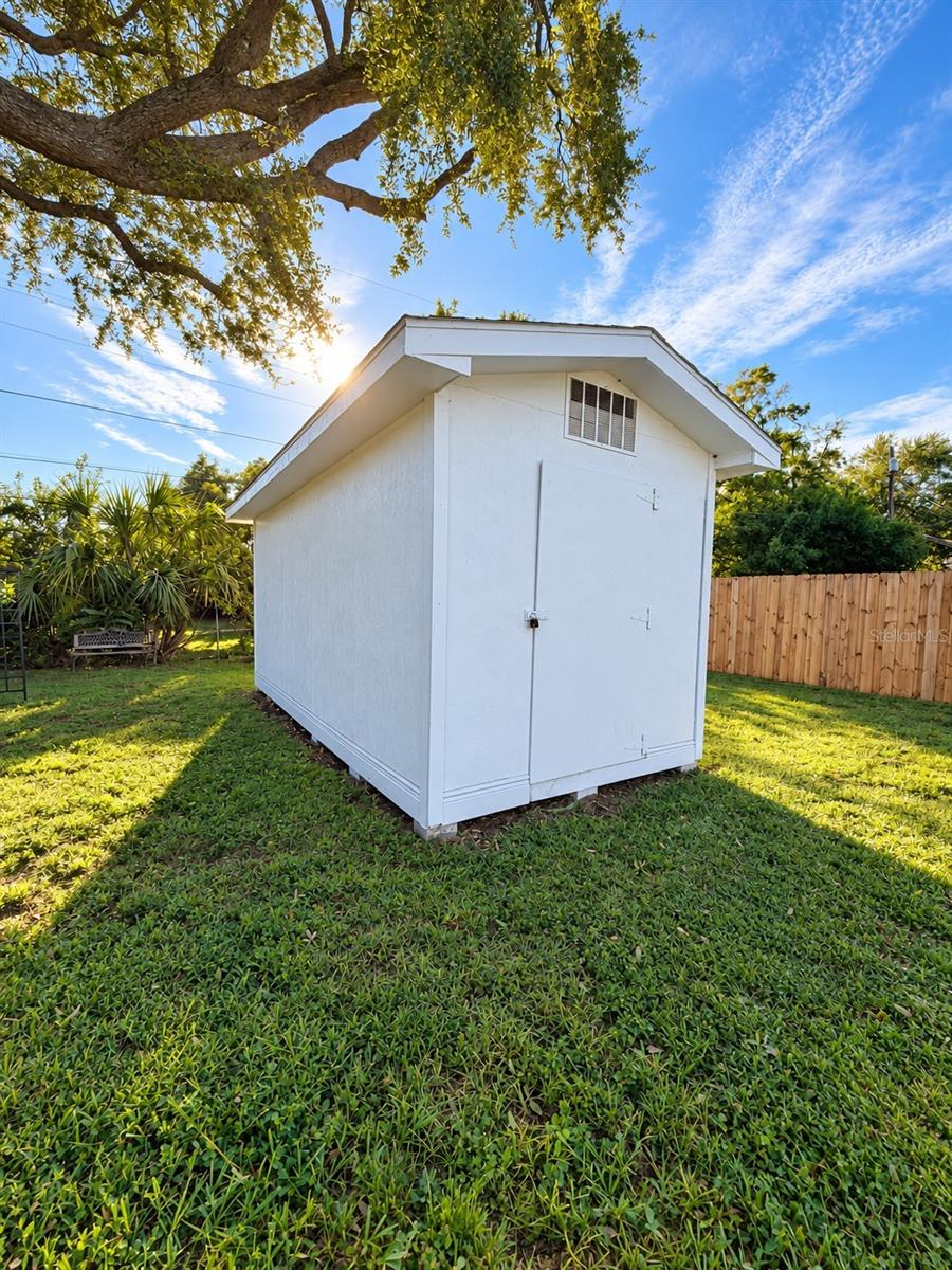 305 N HERCULES AVE — photo 19