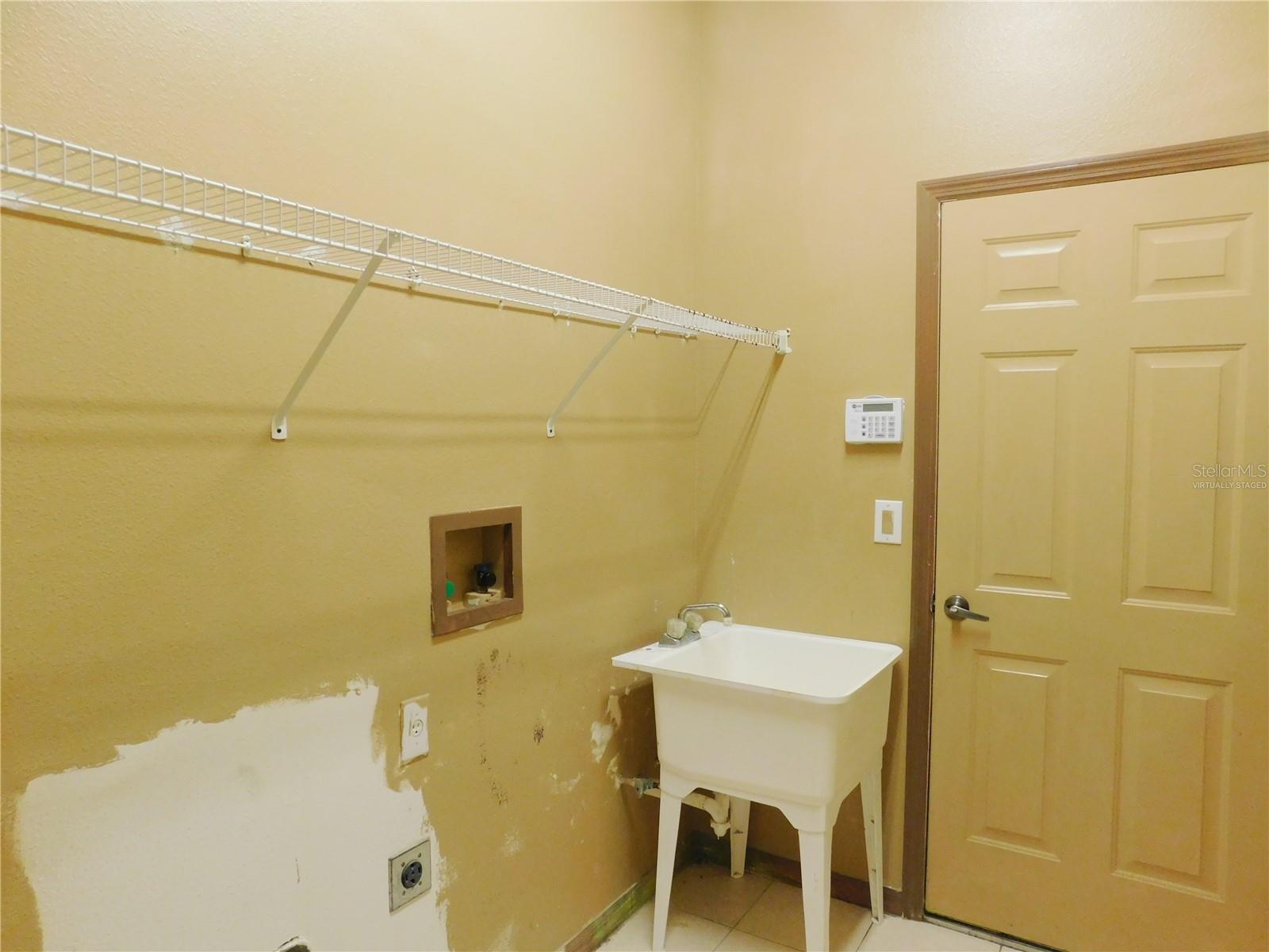 2412 BLUE STONE CT — photo 34