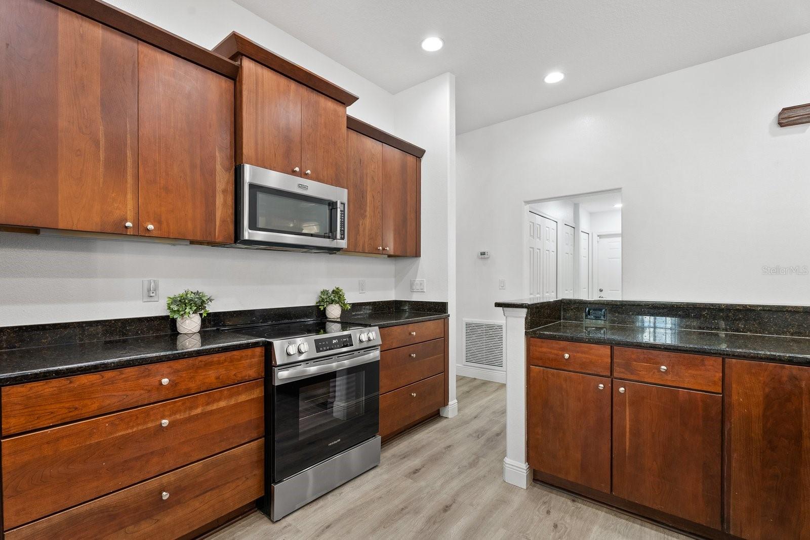 7303 WEEPING WILLOW DR — photo 15