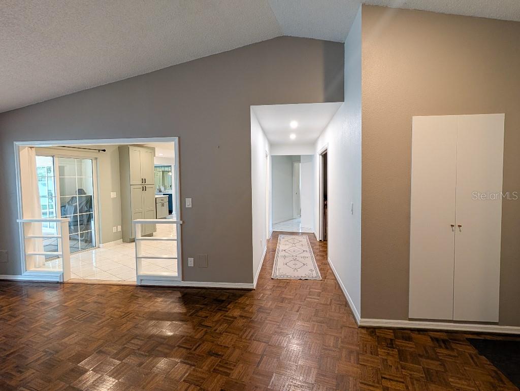 2673 MONTAGUE CT W — photo 7