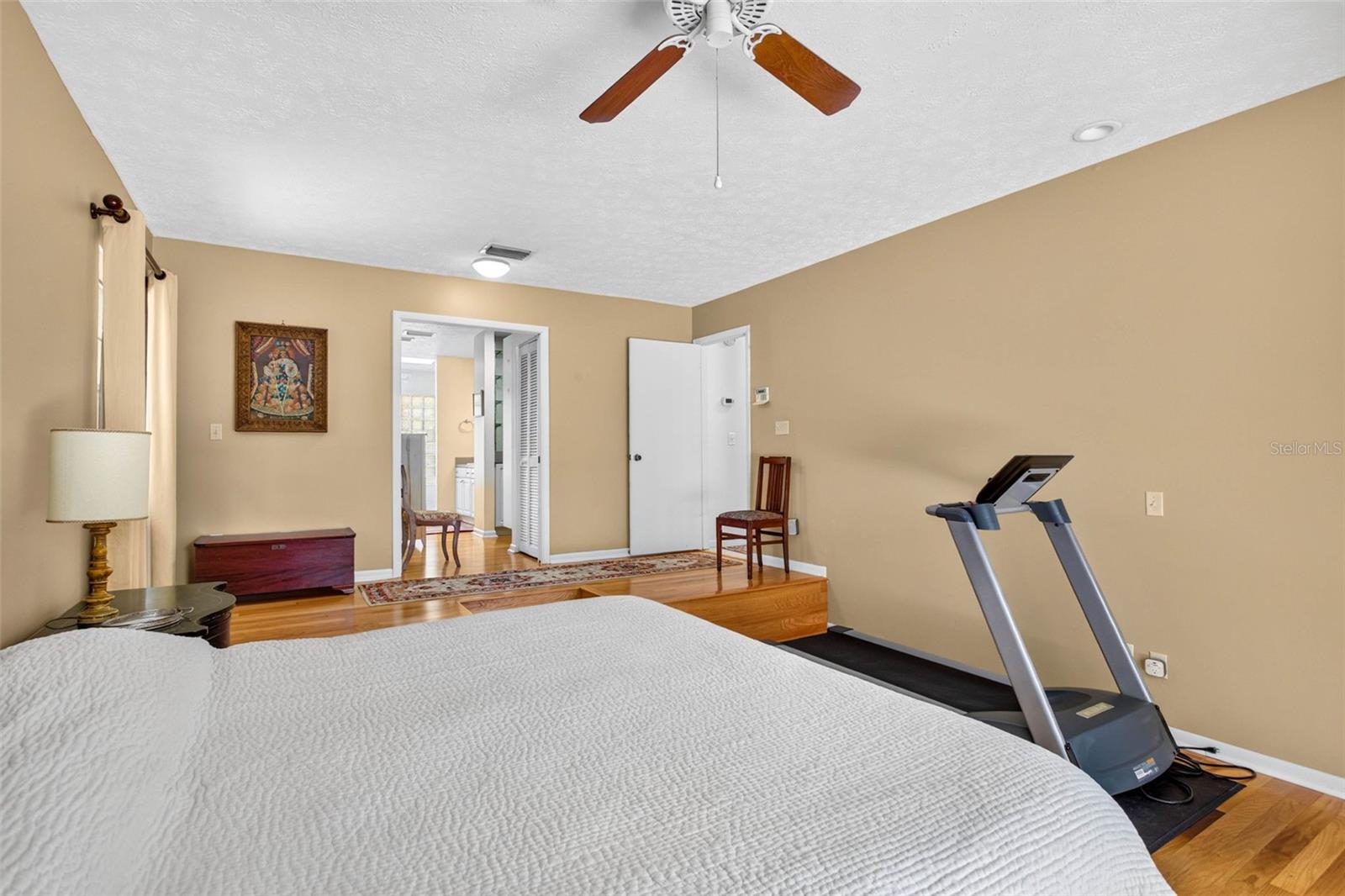 513 GARRARD DR — photo 37