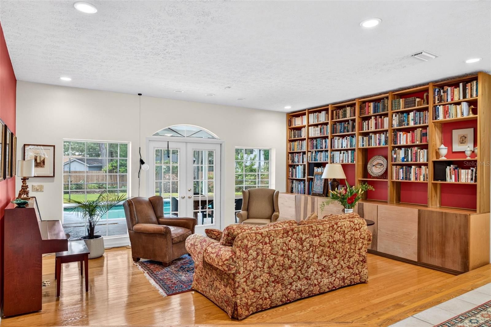 513 GARRARD DR — photo 11