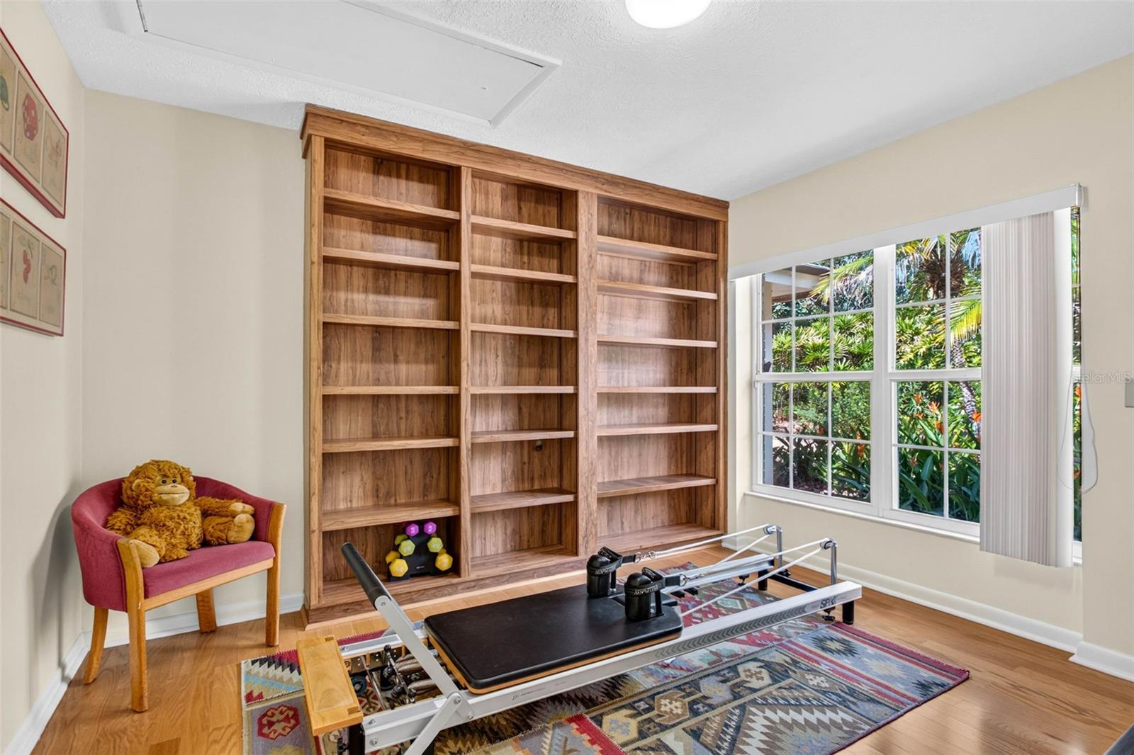 513 GARRARD DR — photo 64