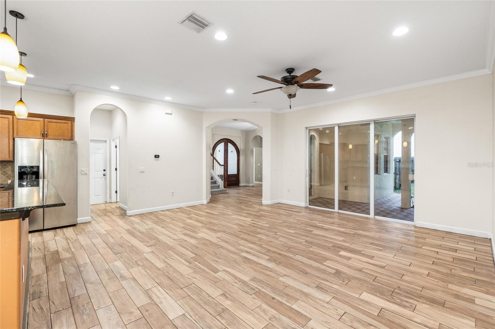 4117 WOODACRE LN — photo 13