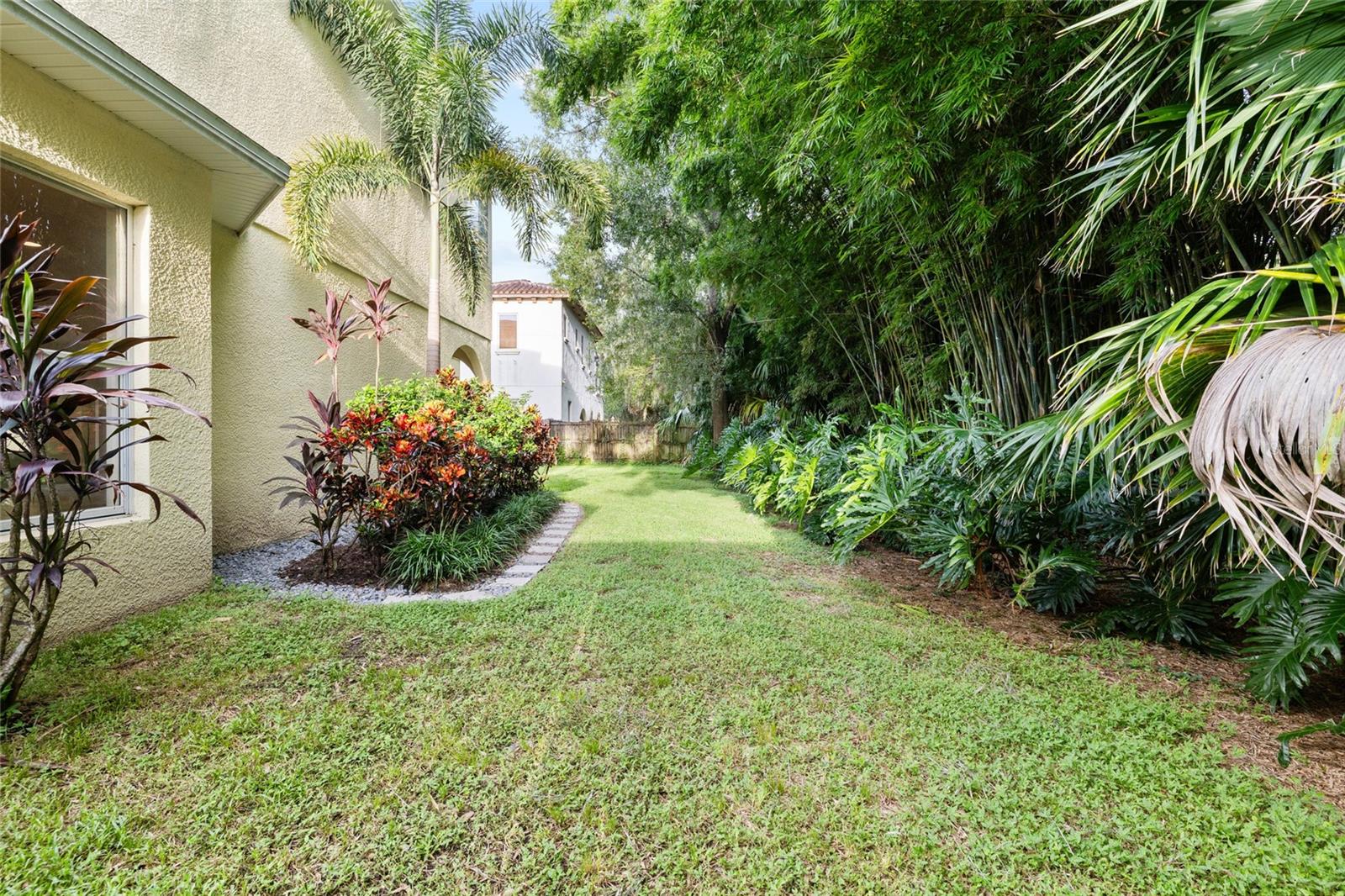 4117 WOODACRE LN — photo 47