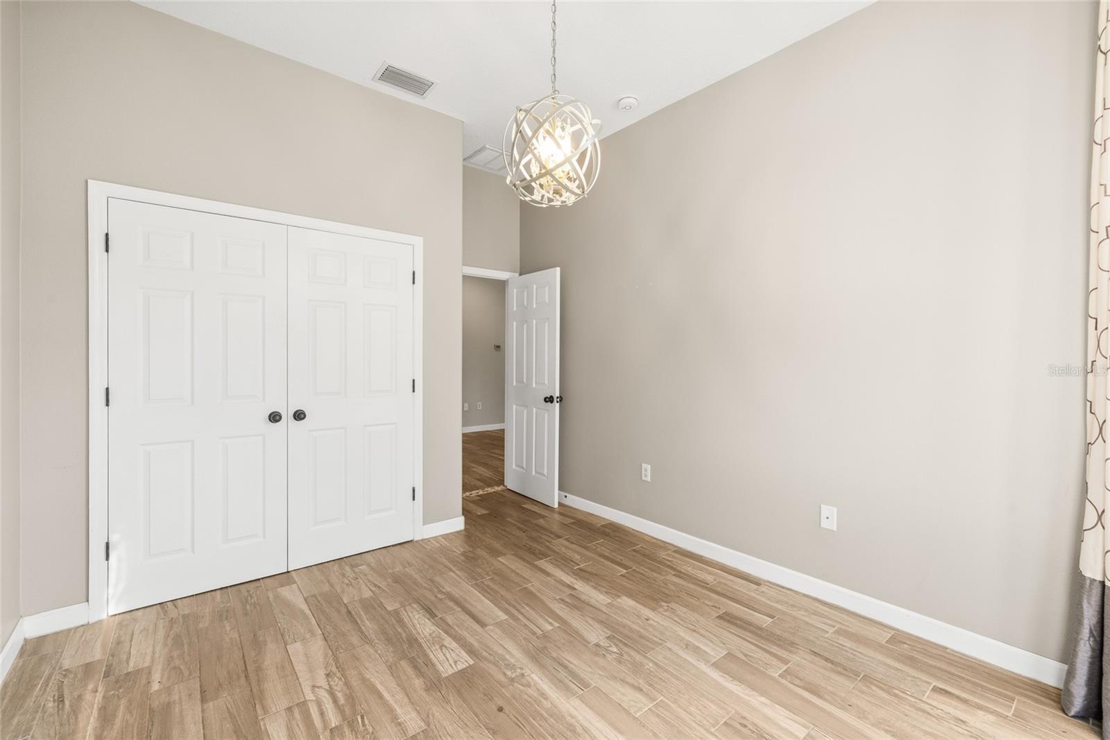 4117 WOODACRE LN — photo 23