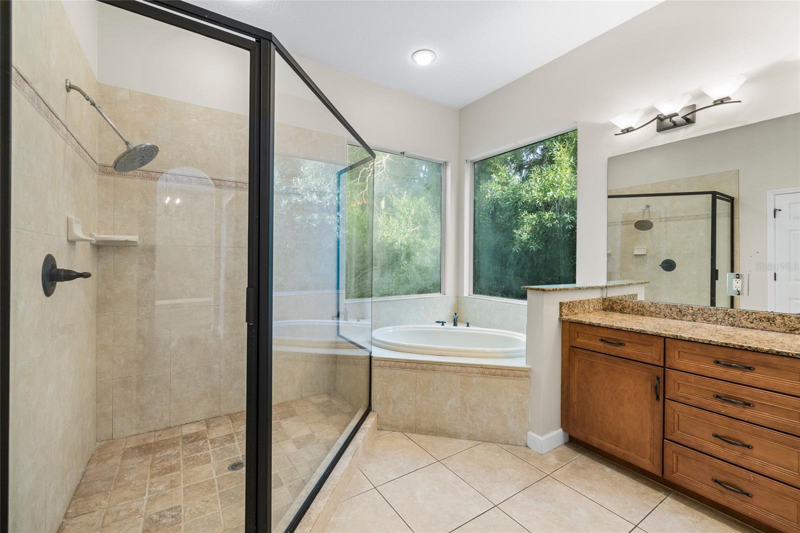 4117 WOODACRE LN — photo 29