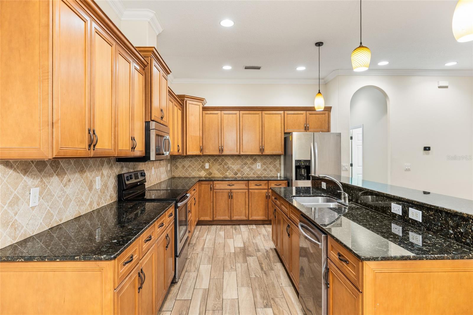 4117 WOODACRE LN — photo 14
