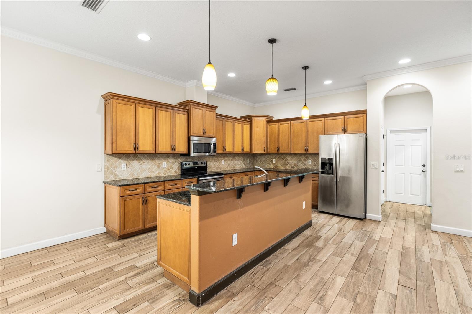 4117 WOODACRE LN — photo 15