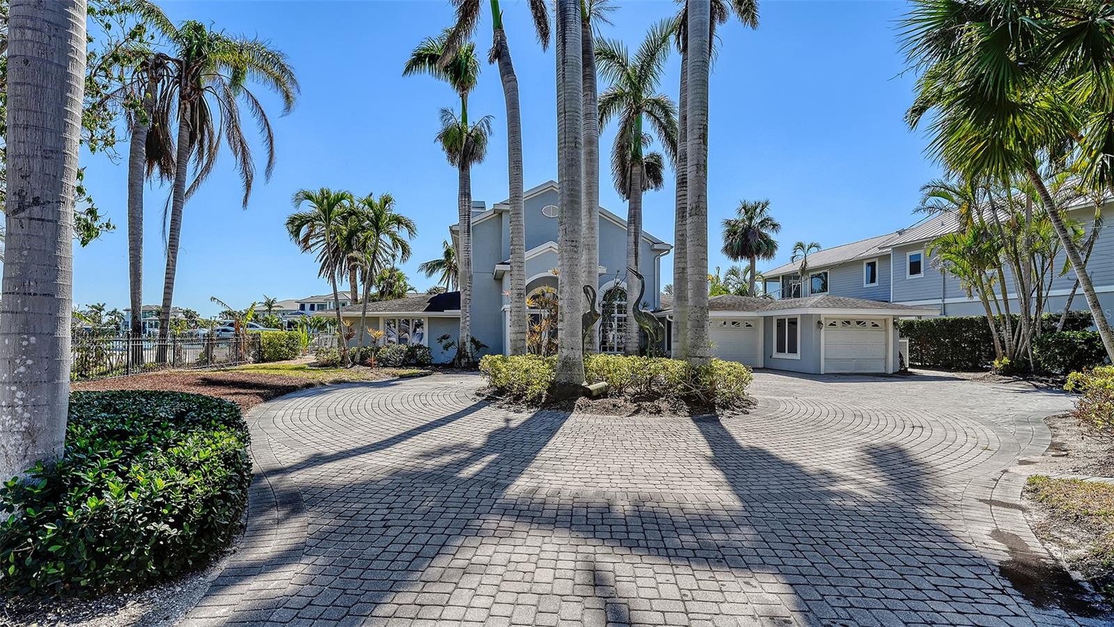 732 SIESTA DR — photo 6
