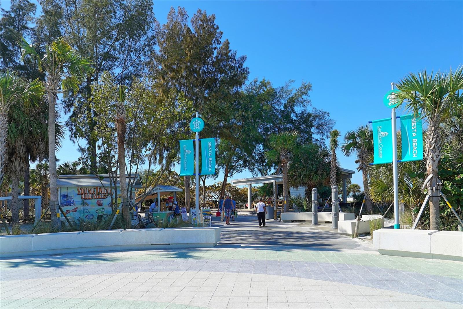 732 SIESTA DR — photo 42