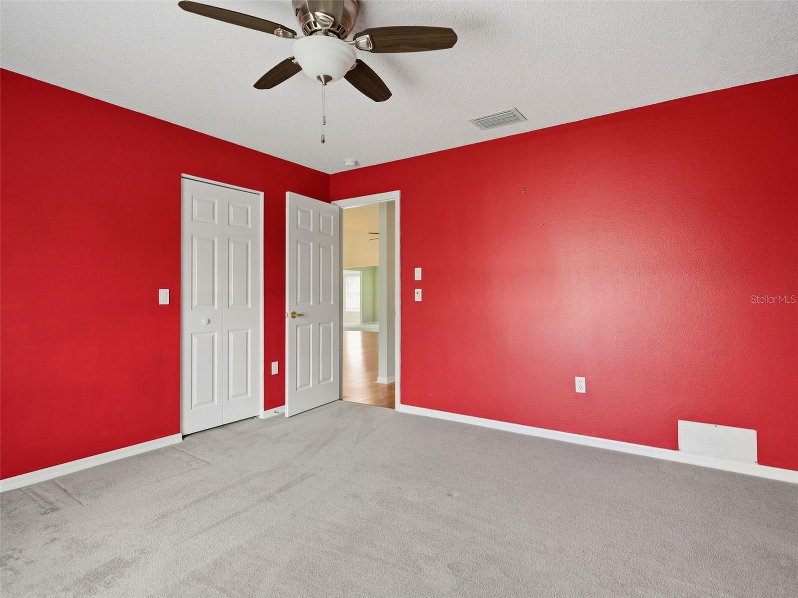 1023 ALMONDWOOD DR — photo 32