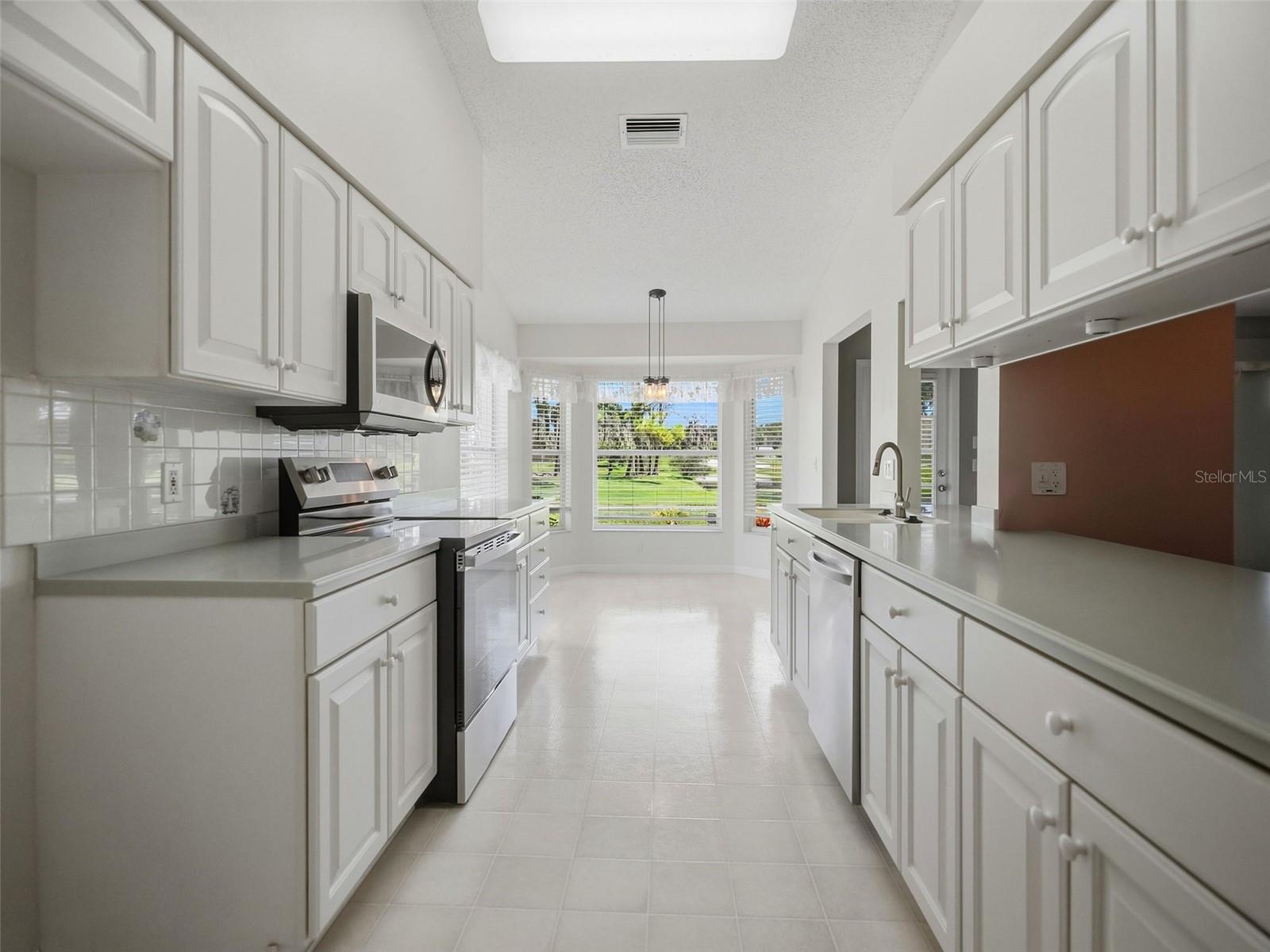 1023 ALMONDWOOD DR — photo 20