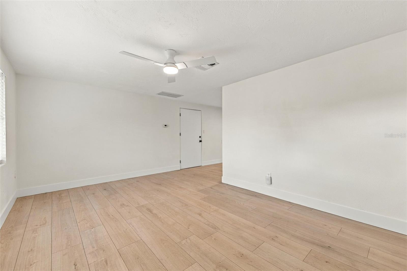 4525 JACQUELINE DR — photo 4