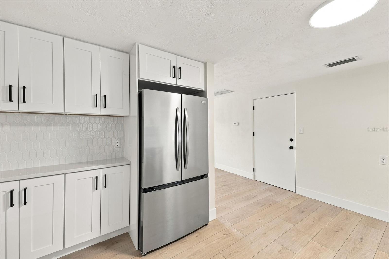 4525 JACQUELINE DR — photo 11